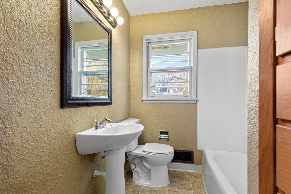 1043 Chase Avenue Property Photo 18