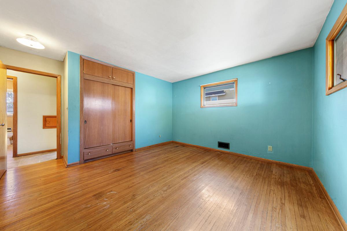 1043 Chase Avenue Property Photo 24