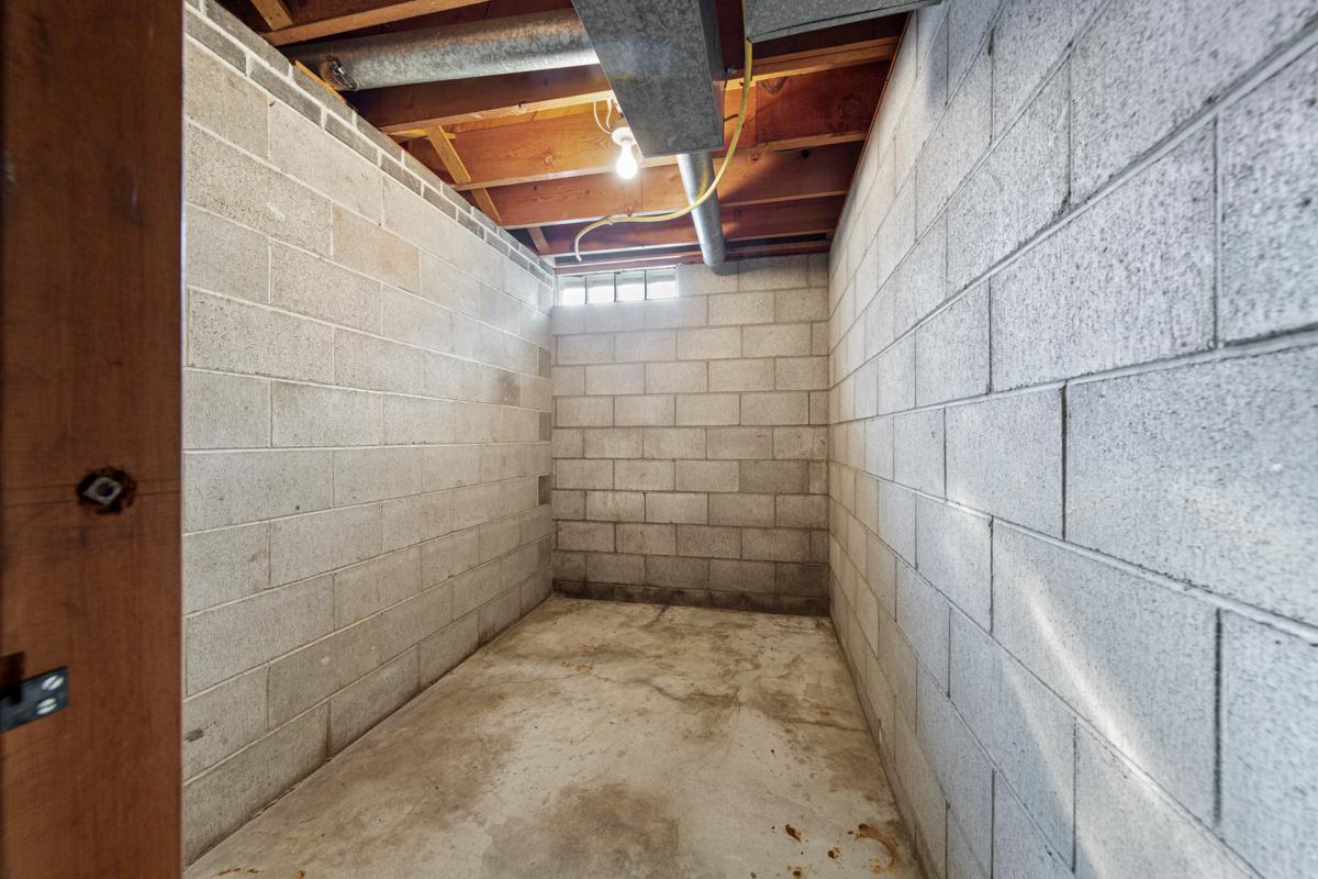1043 Chase Avenue Property Photo 29