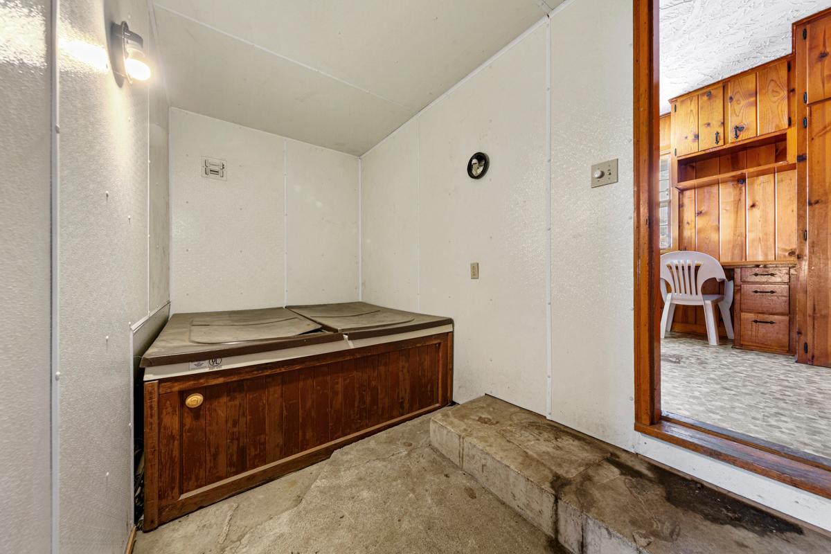 1043 Chase Avenue Property Photo 30