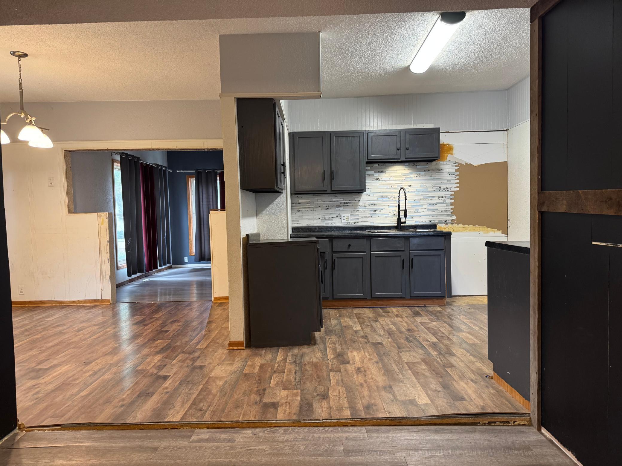 406 4th Street Property Photo 4