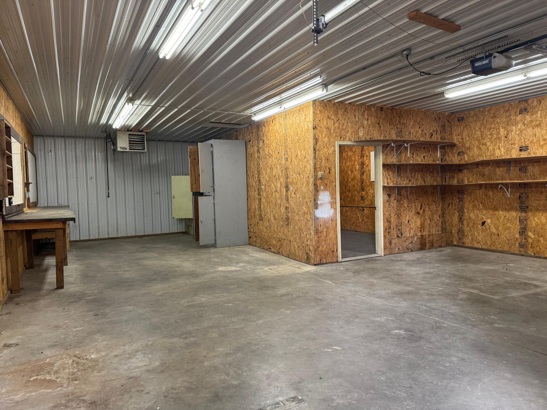 406 4th Street Property Photo 11
