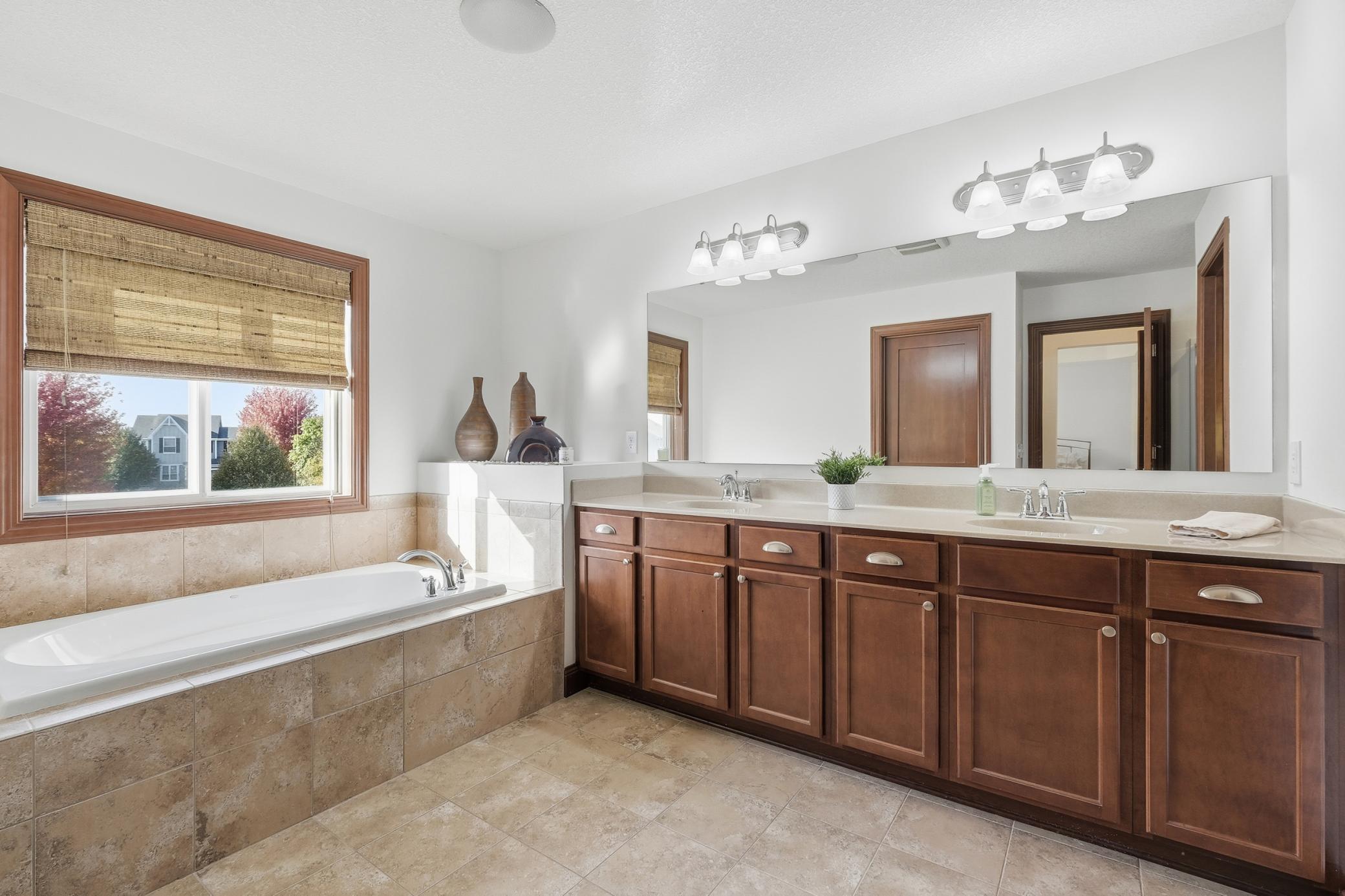 3829 Pascolo Bend Property Photo 17