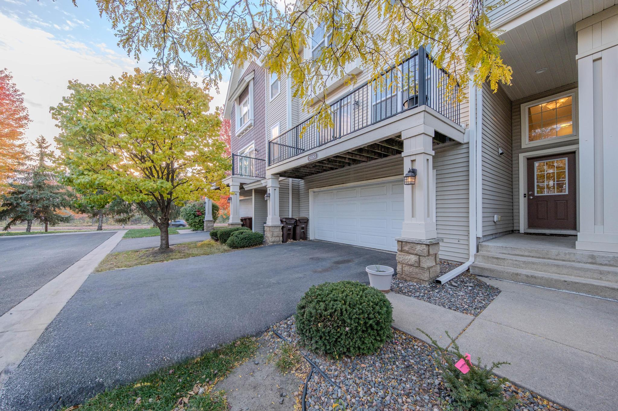 8483 Emery Parkway N Property Photo 2