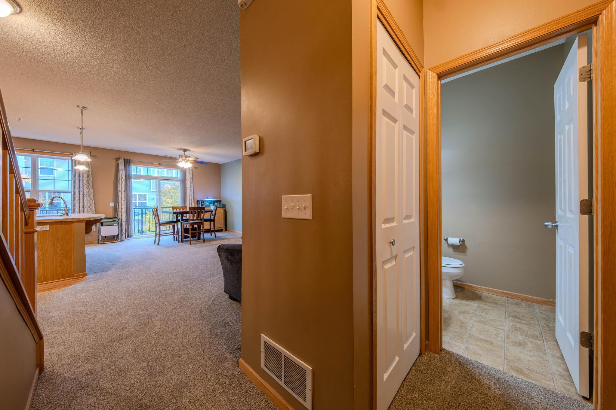 8483 Emery Parkway N Property Photo 14