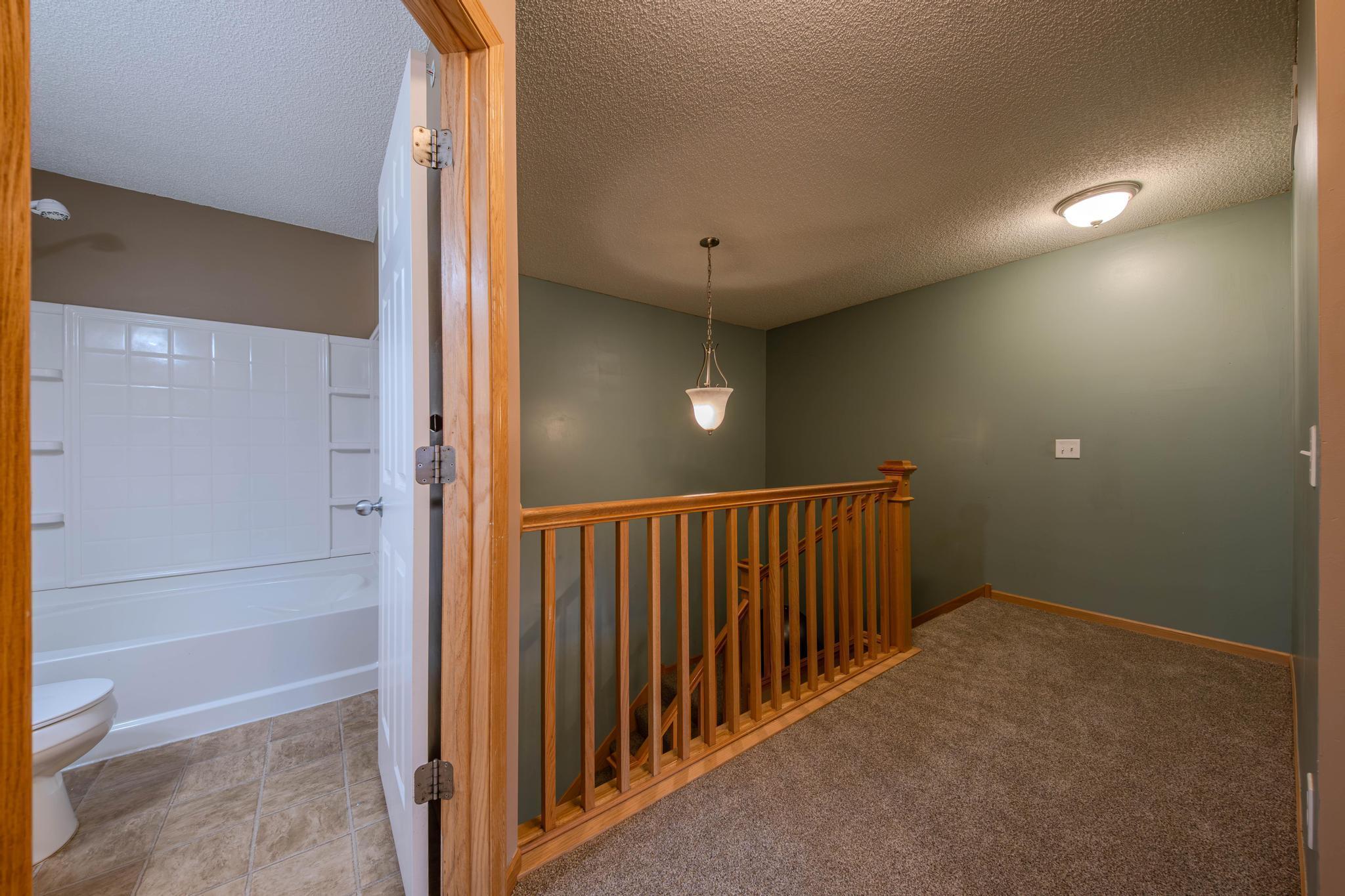 8483 Emery Parkway N Property Photo 17