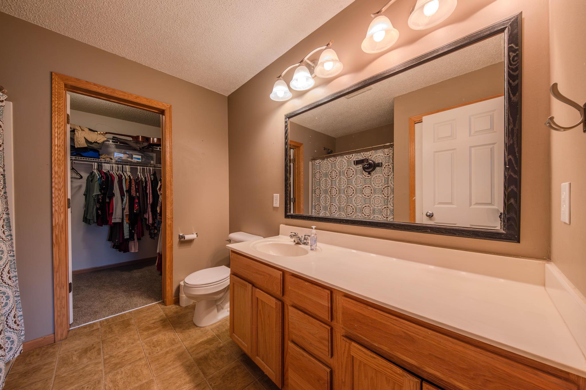 8483 Emery Parkway N Property Photo 22