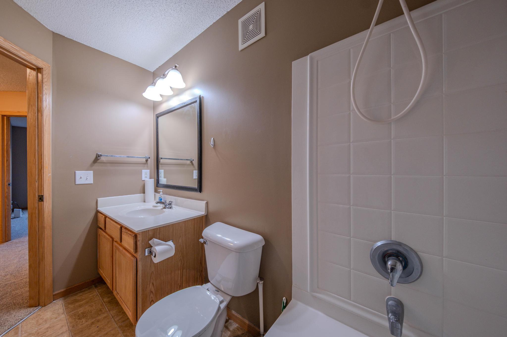 8483 Emery Parkway N Property Photo 29