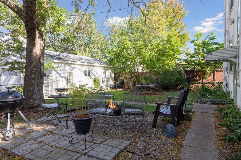 1665 Dayton Avenue Property Photo 6