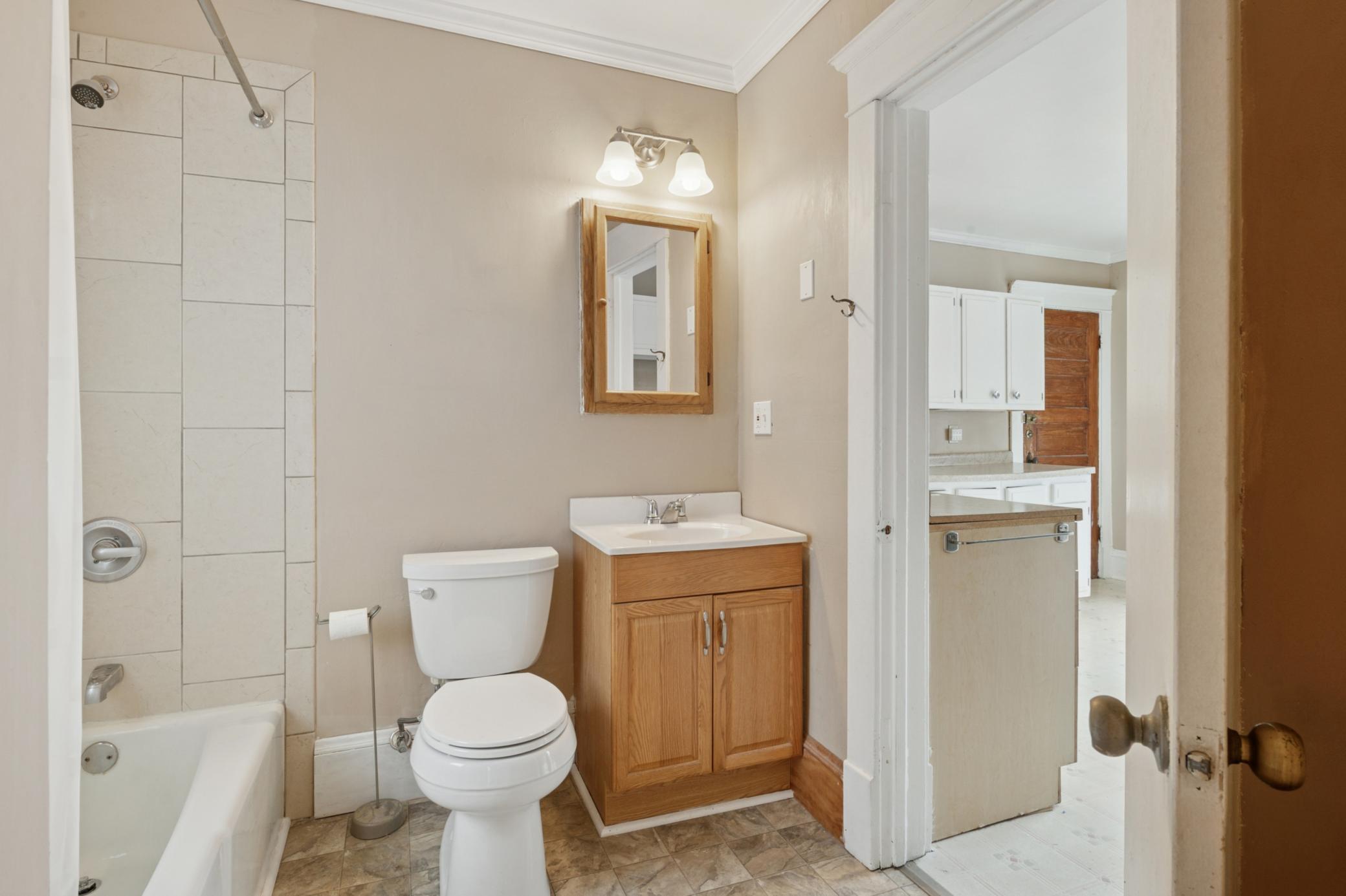 653 Jefferson Street Property Photo 21