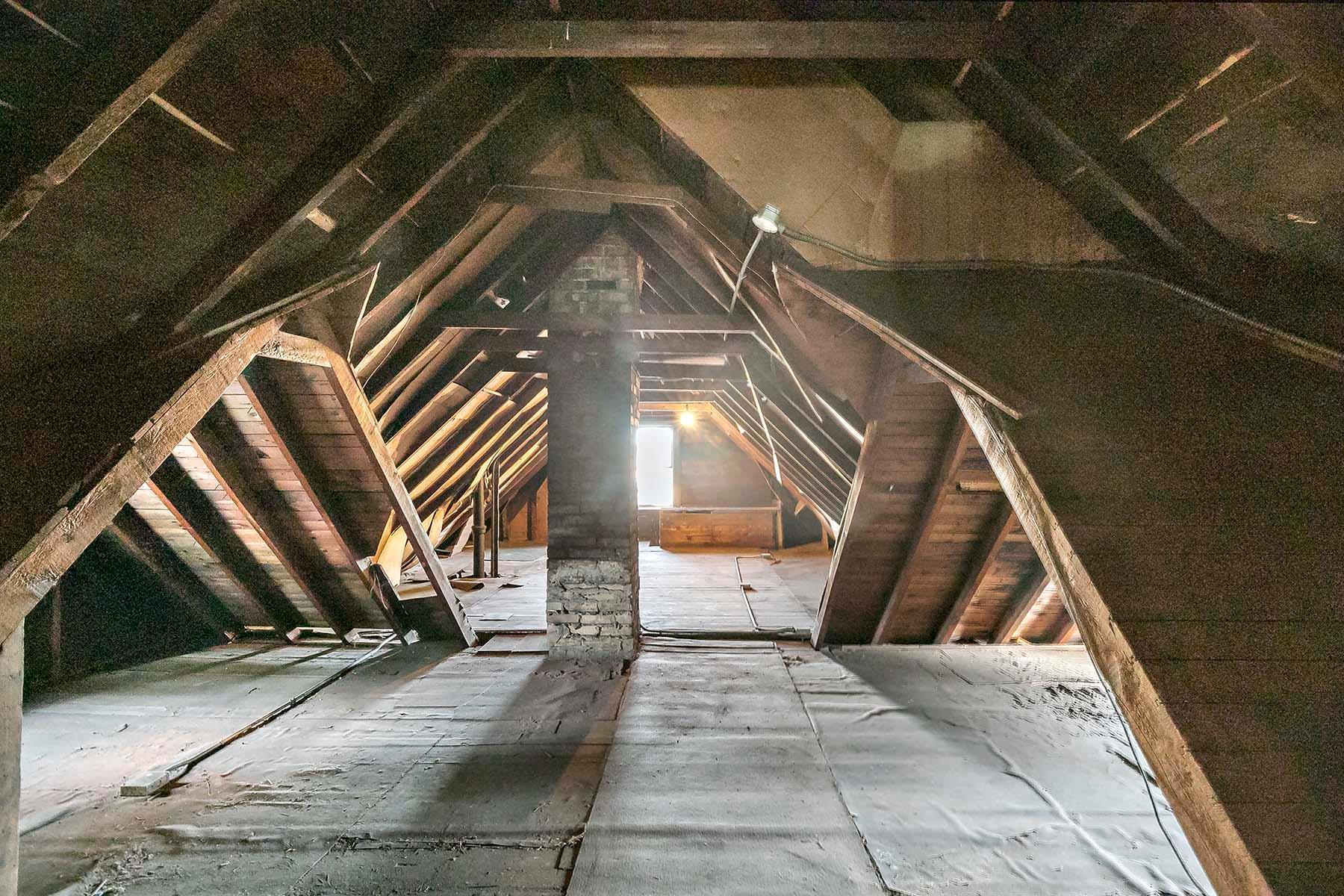 653 Jefferson Street Property Photo 24