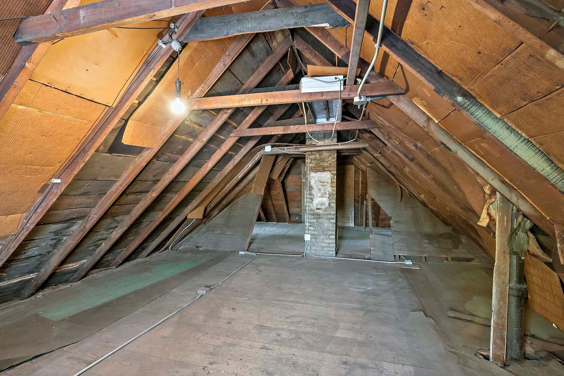 653 Jefferson Street Property Photo 25