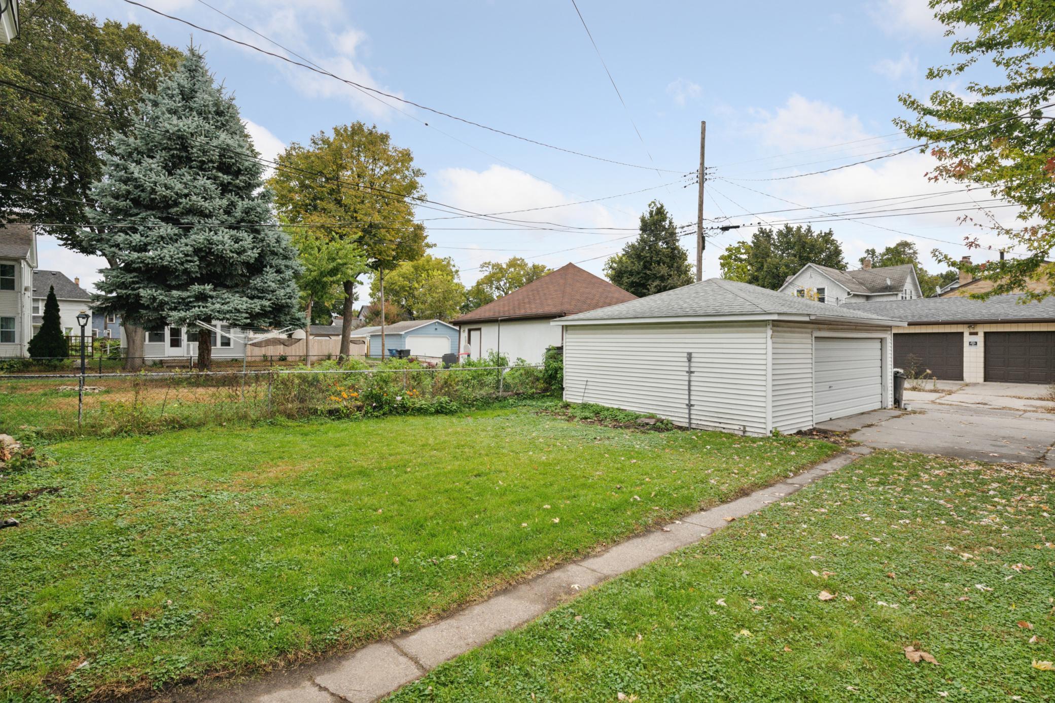 653 Jefferson Street Property Photo 31