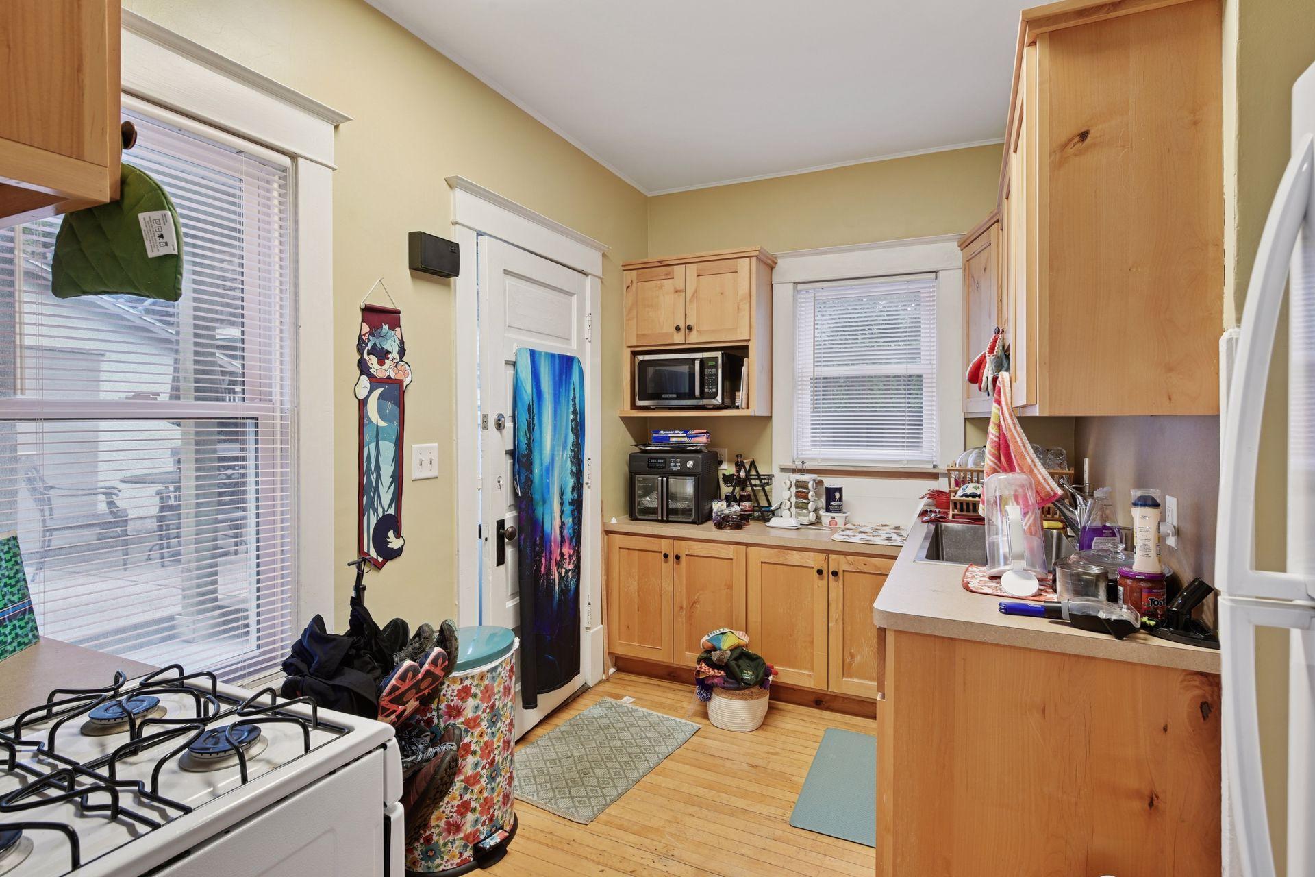 14 W 47th Street Property Photo 7