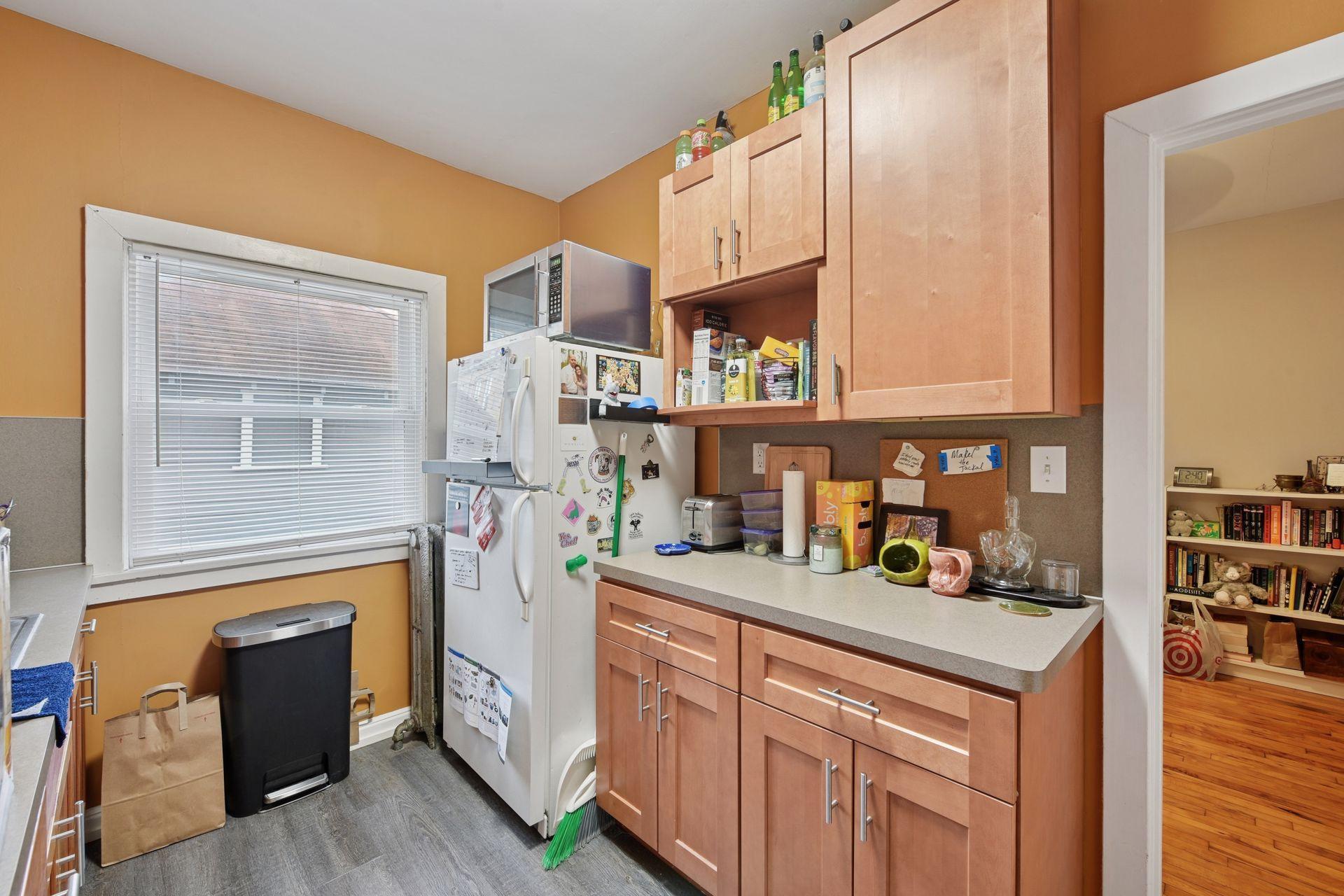 14 W 47th Street Property Photo 17