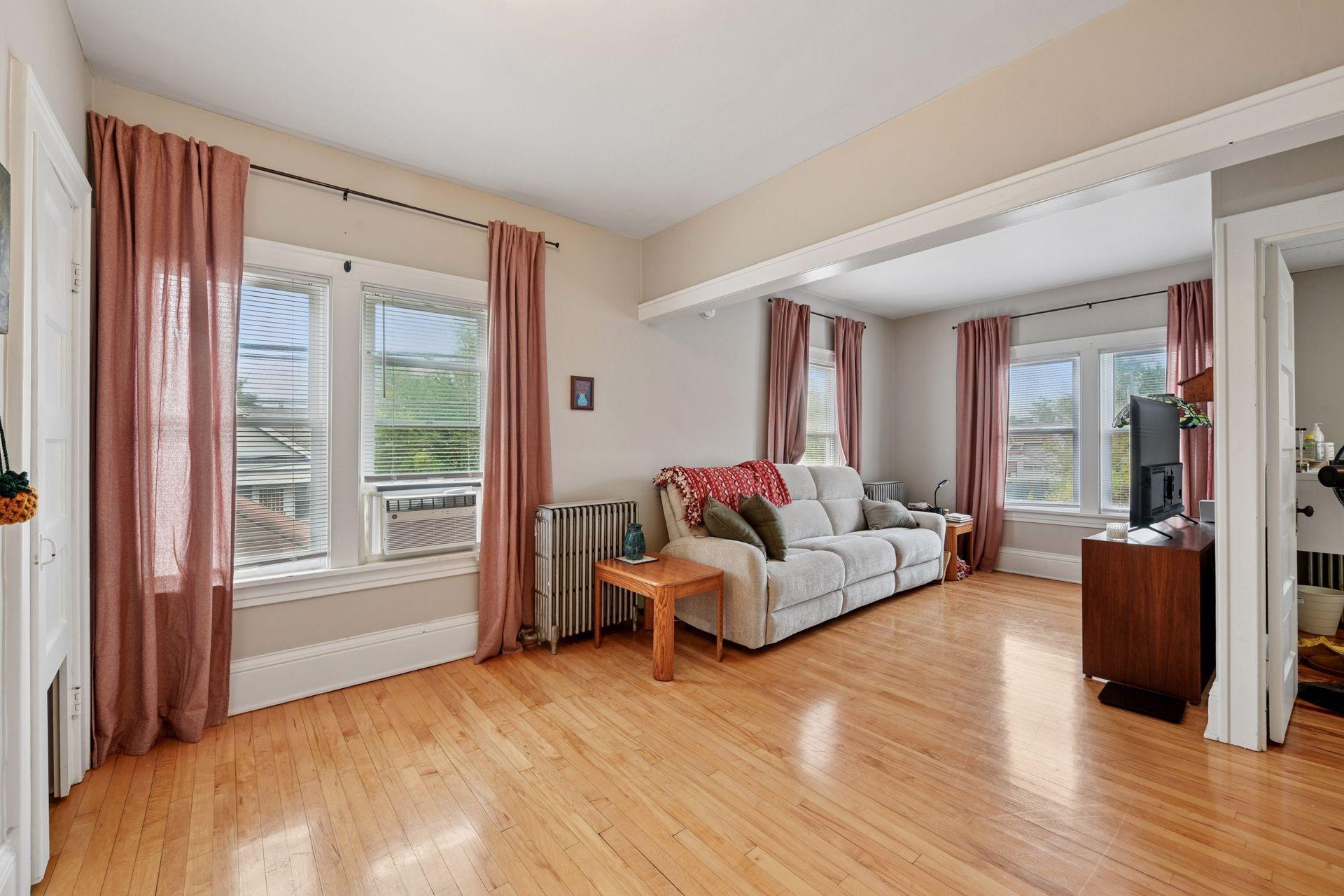 14 W 47th Street Property Photo 29