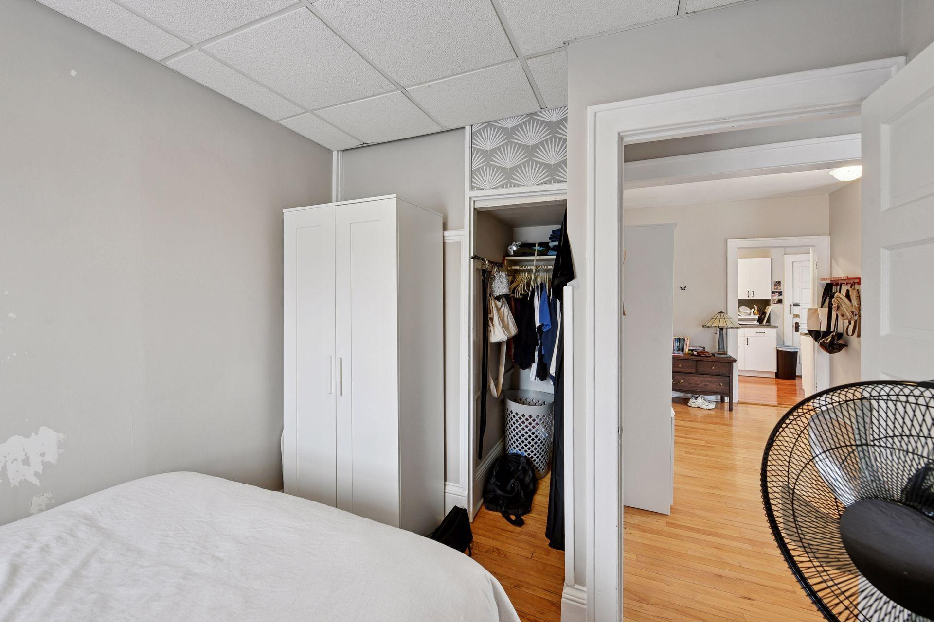 14 W 47th Street Property Photo 33