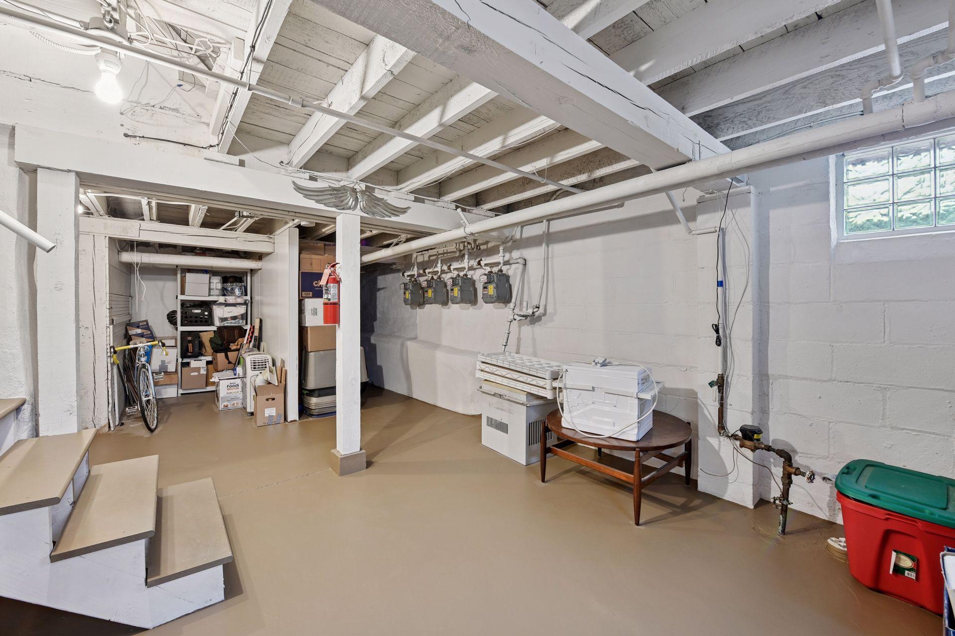 14 W 47th Street Property Photo 40