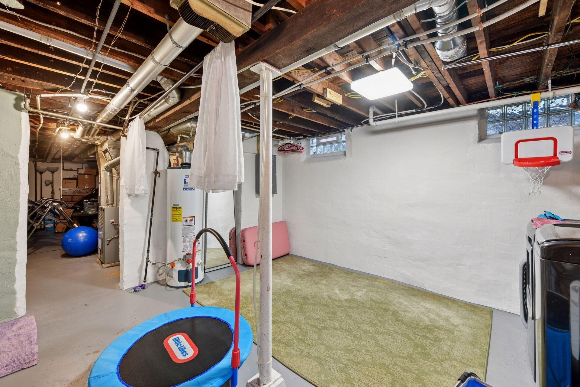 14 W 47th Street Property Photo 67