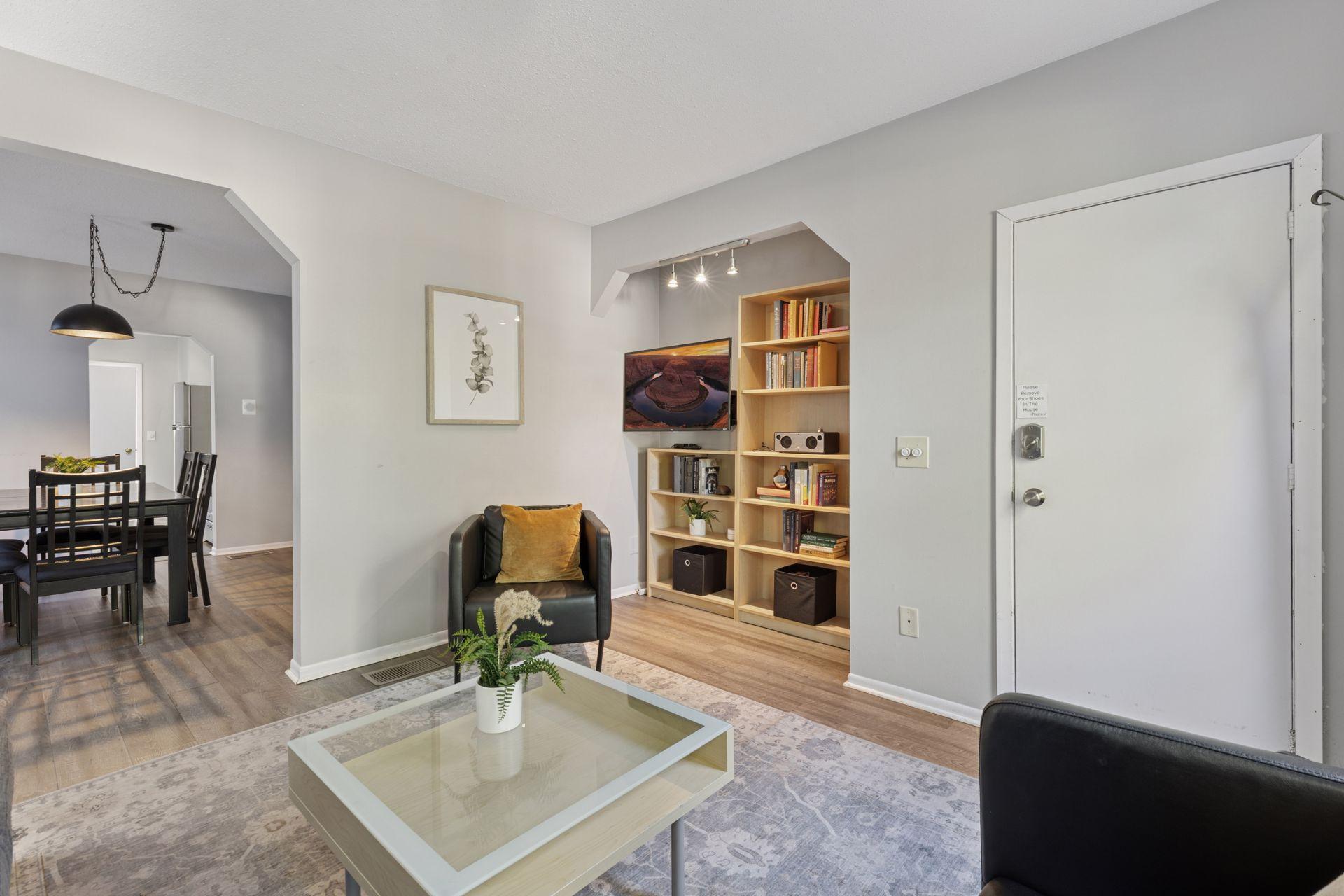 2619 S 7th Street Property Photo 4