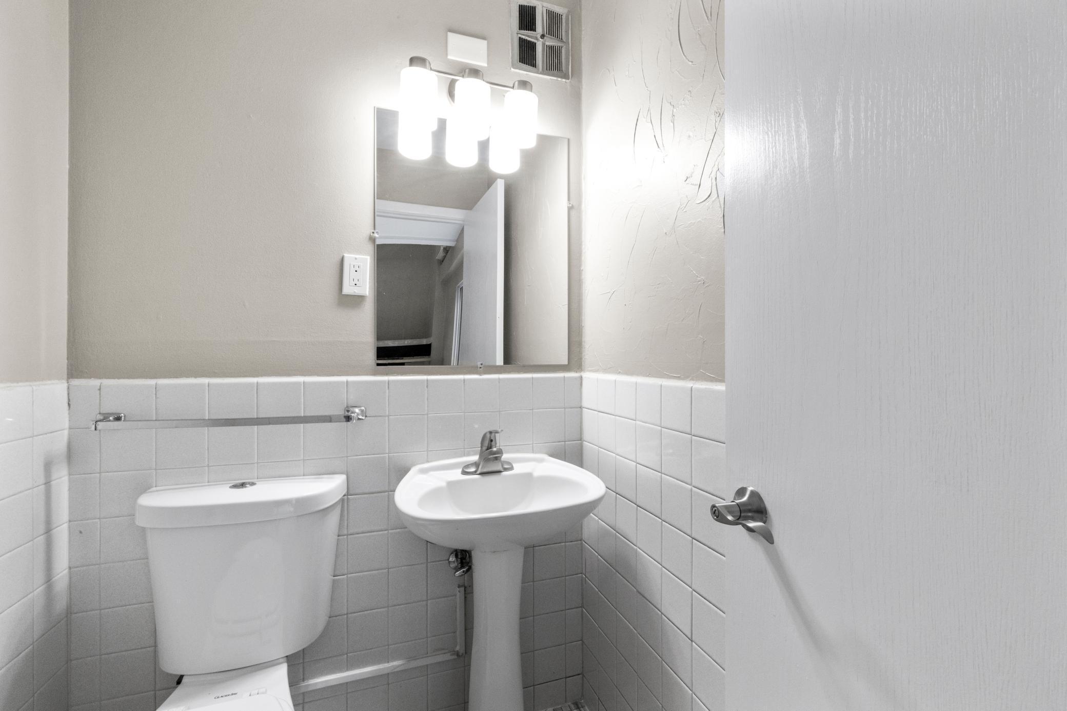 1531 American Boulevard E 101 Property Photo 13