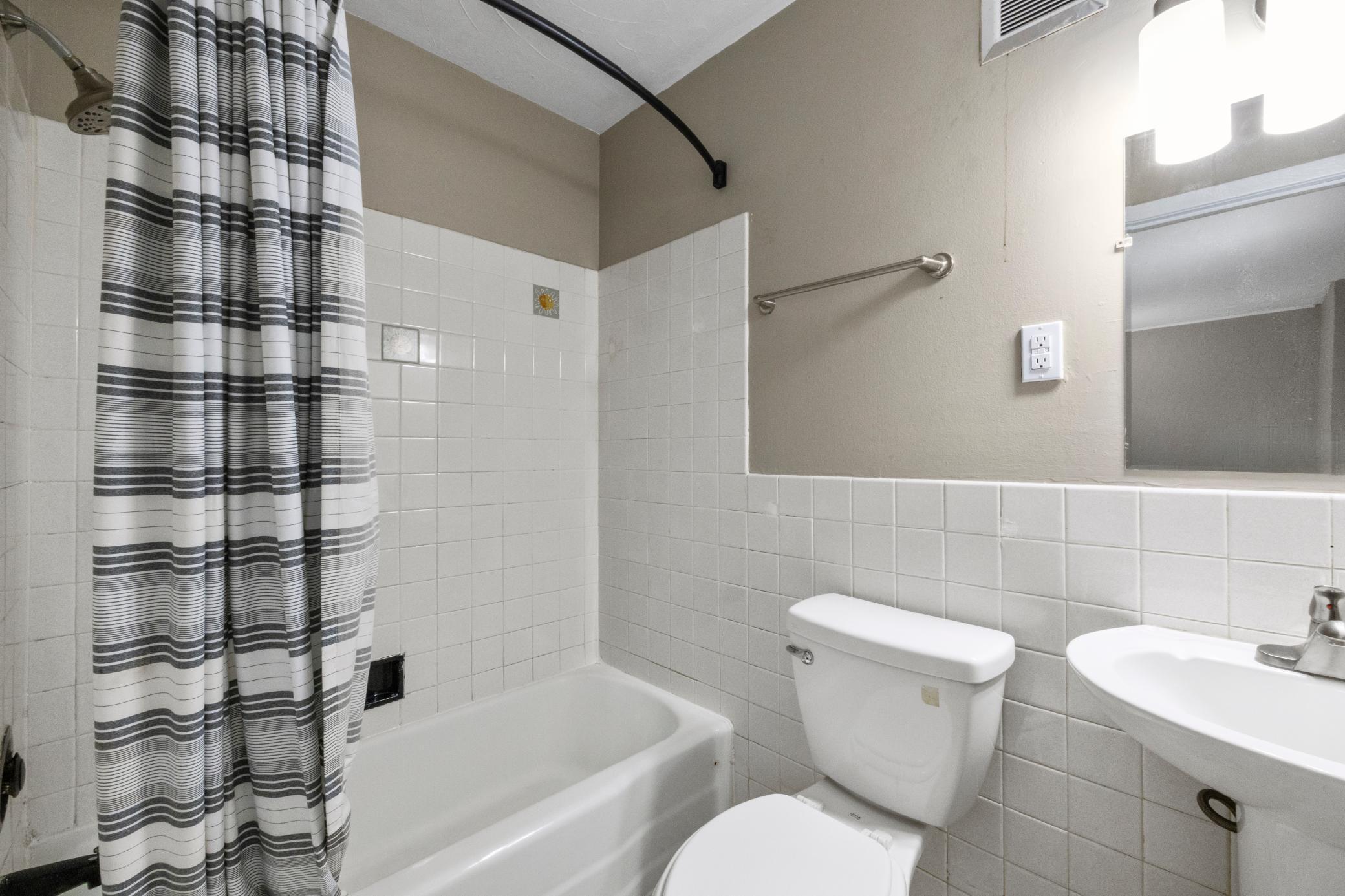 1531 American Boulevard E 101 Property Photo 15