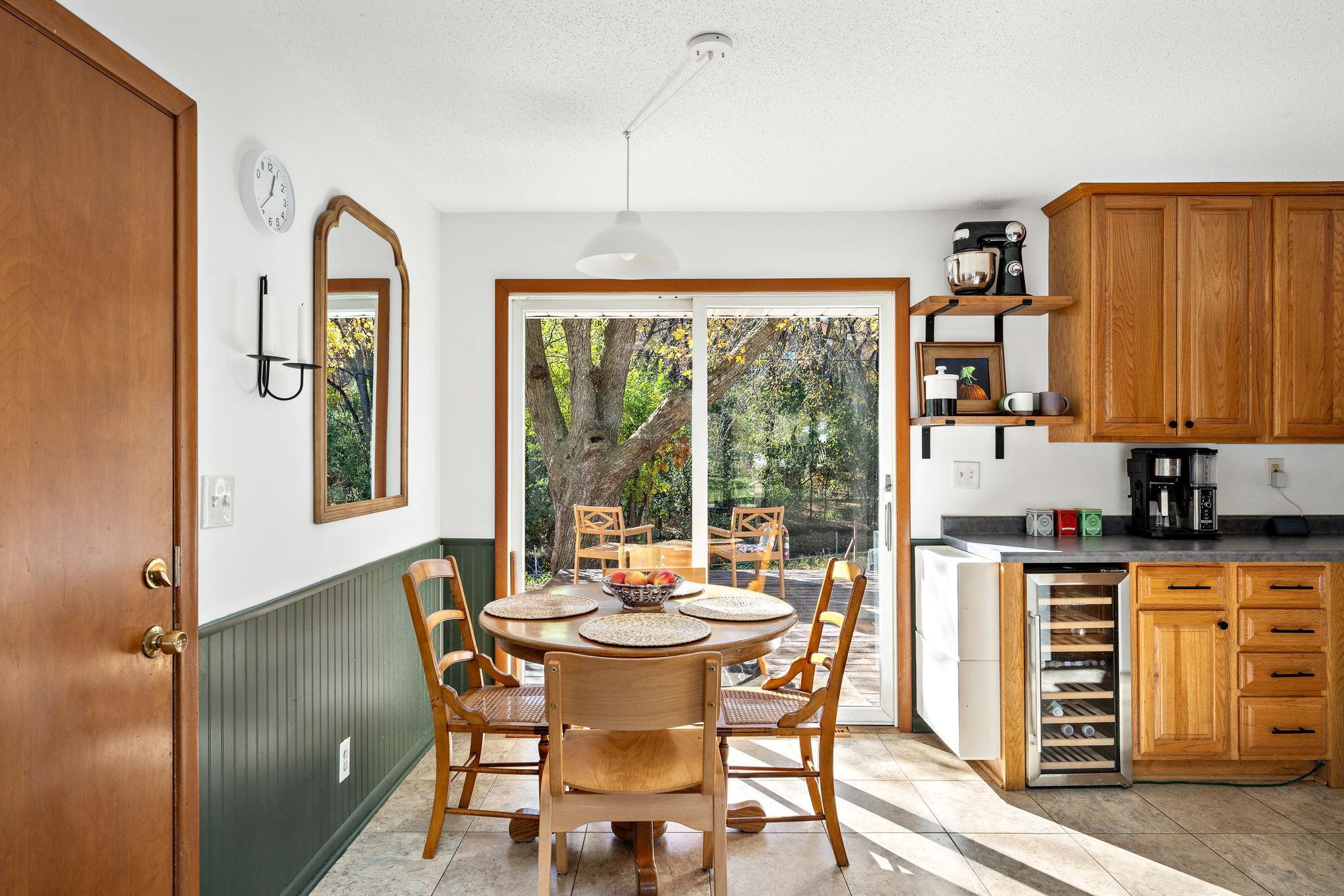 4625 Southmore Drive Property Photo 6