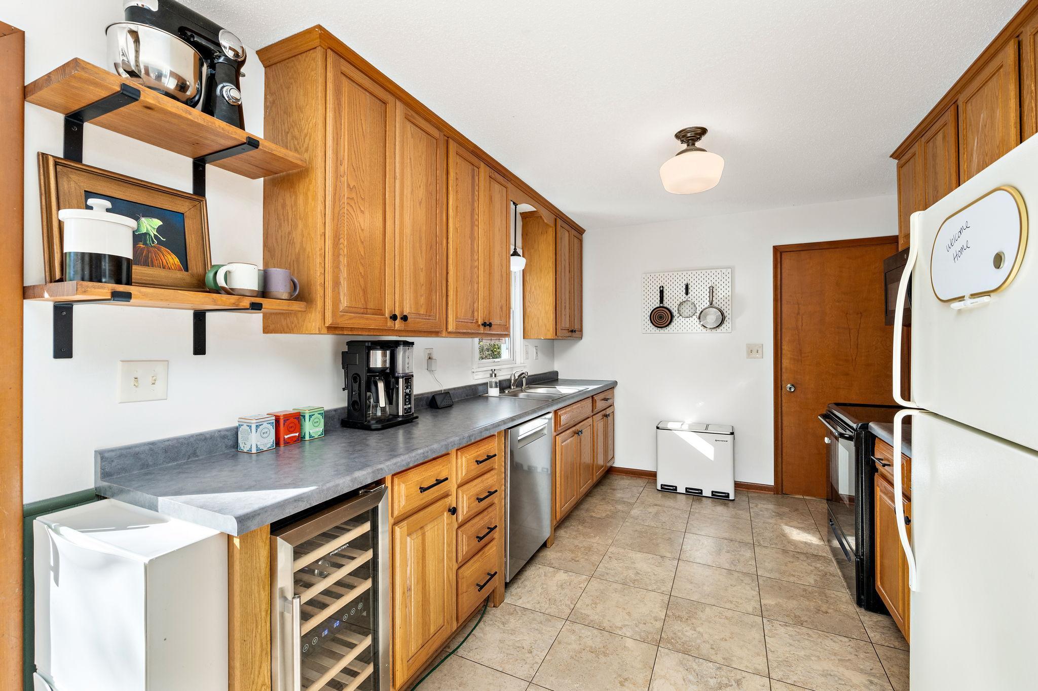 4625 Southmore Drive Property Photo 10