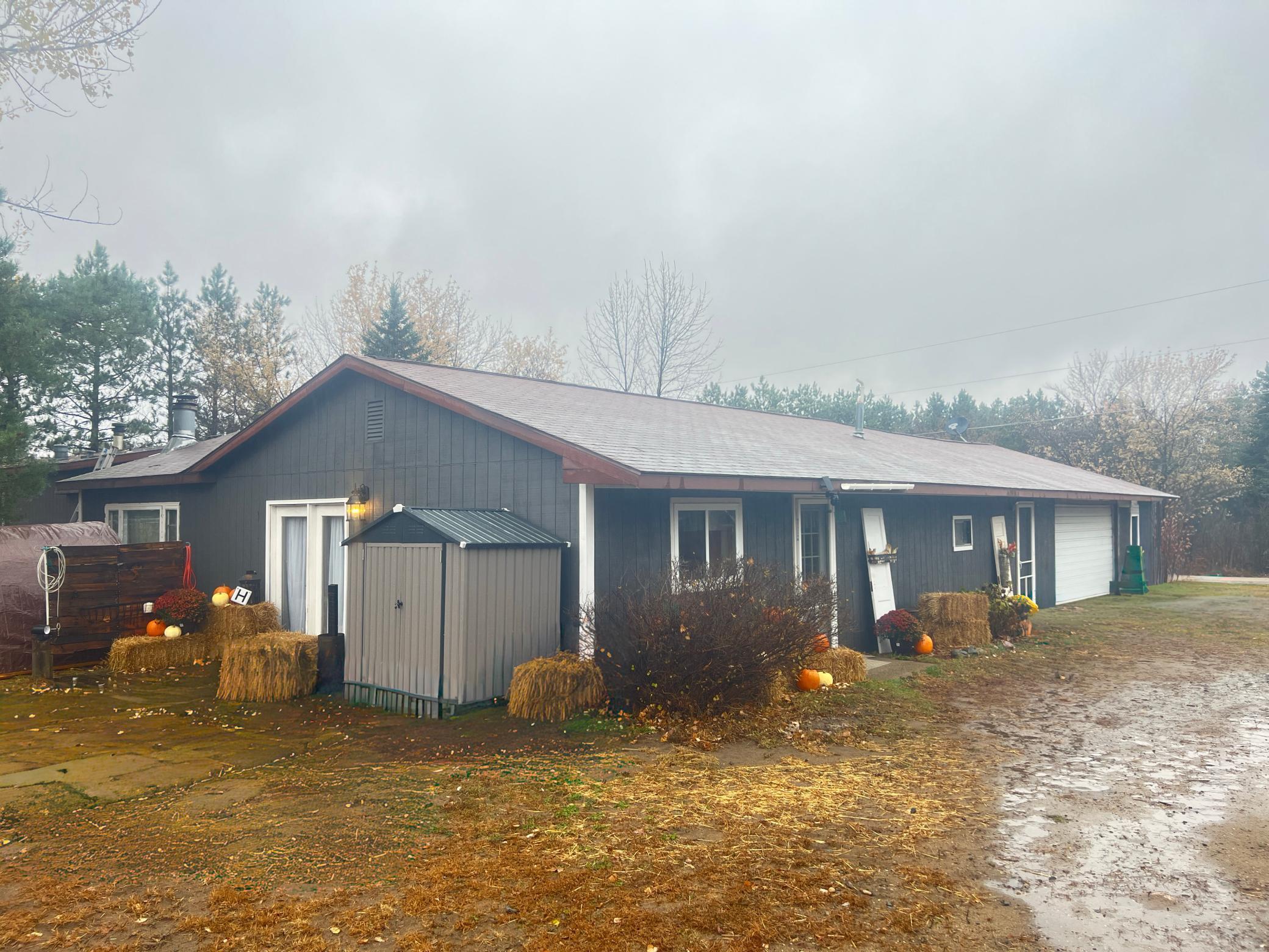13330 Ermine Drive Property Photo 2