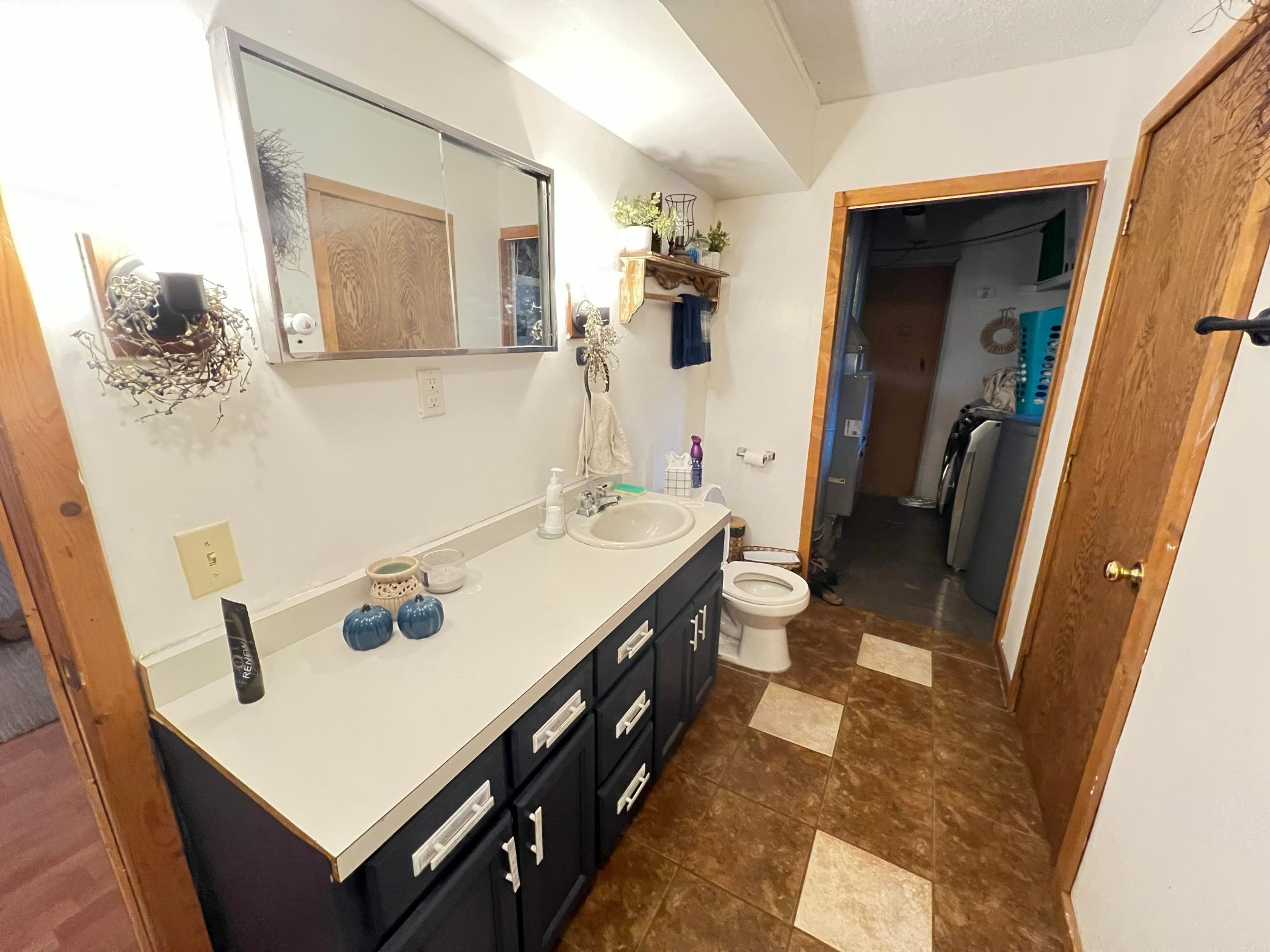 13330 Ermine Drive Property Photo 13
