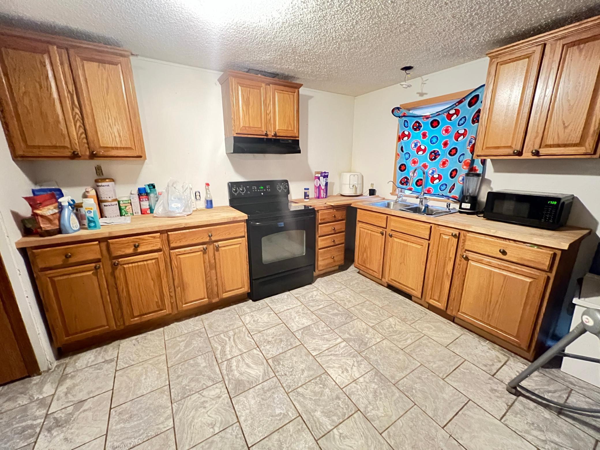 13330 Ermine Drive Property Photo 14