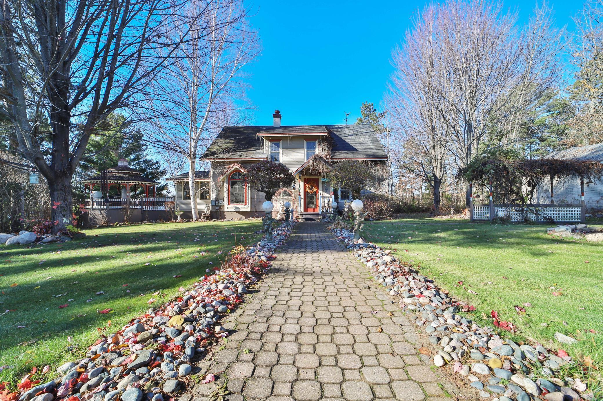 1635 & 1627 E Ponto Lake Road Property Photo 4