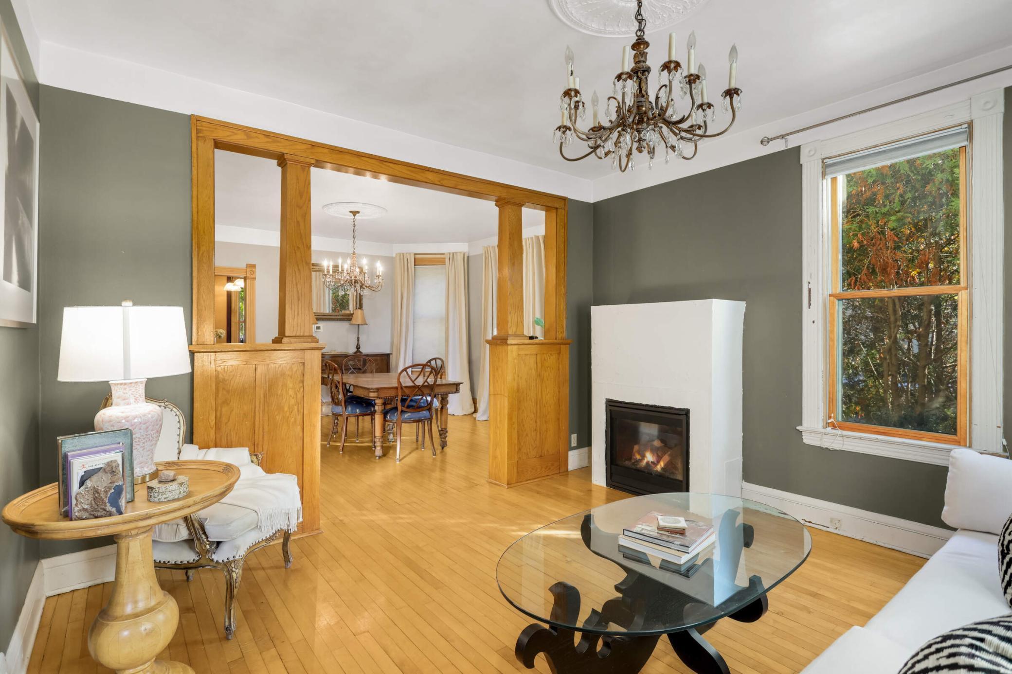 2001 University Avenue Property Photo 6