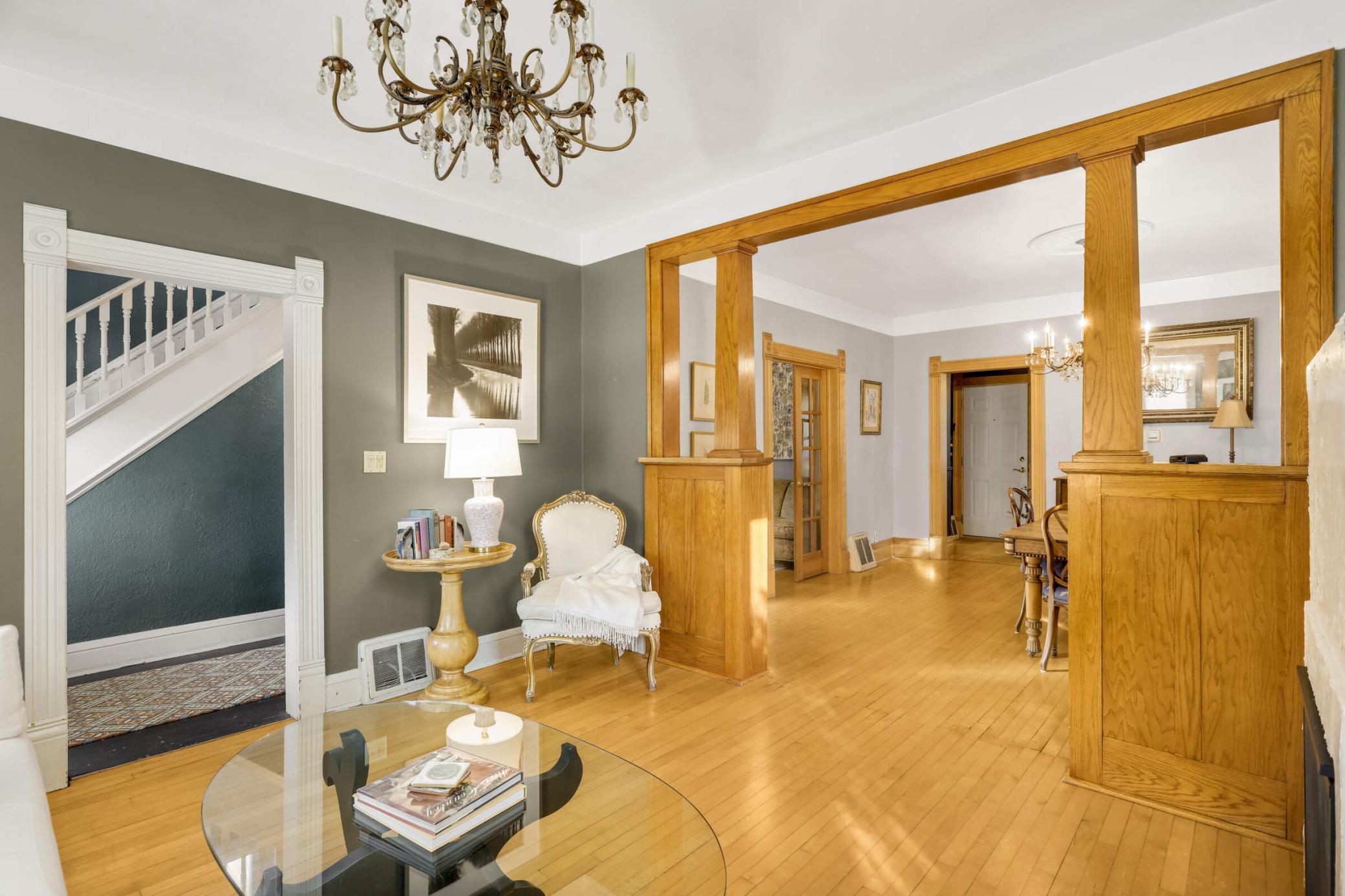 2001 University Avenue Property Photo 7