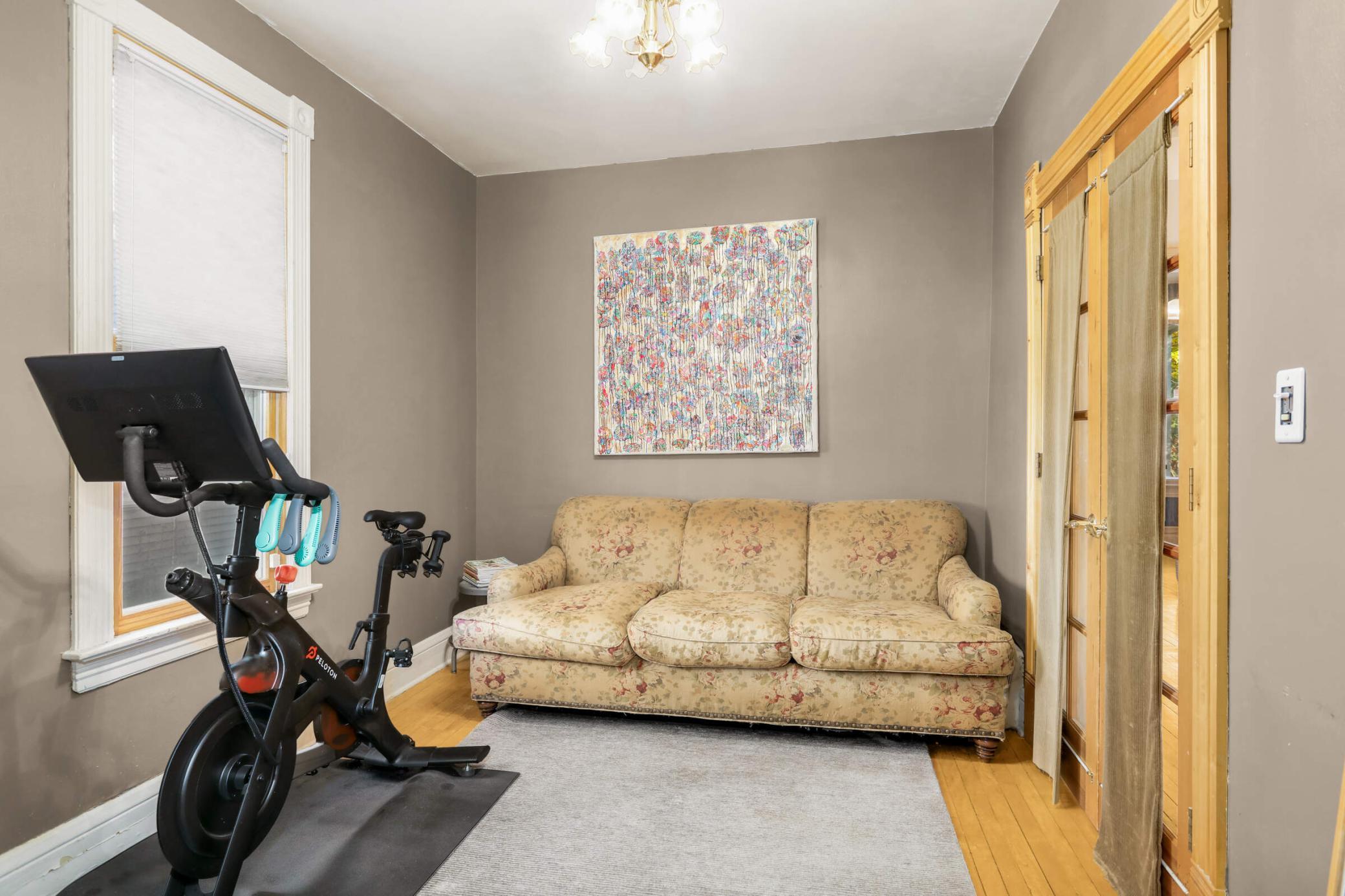 2001 University Avenue Property Photo 14