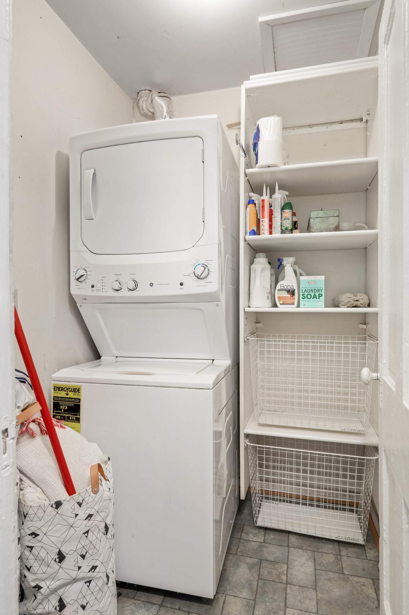 2001 University Avenue Property Photo 16