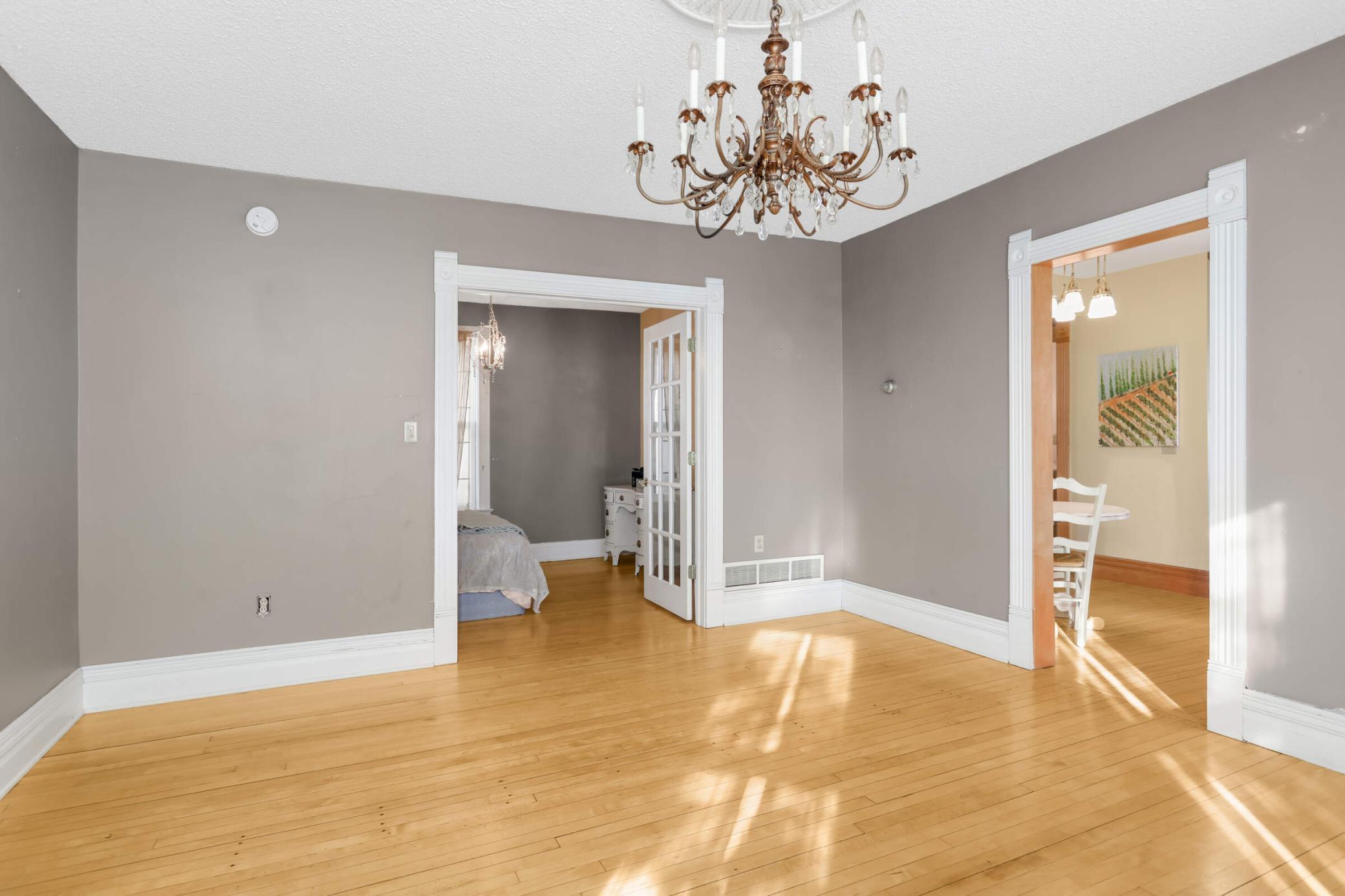 2001 University Avenue Property Photo 21