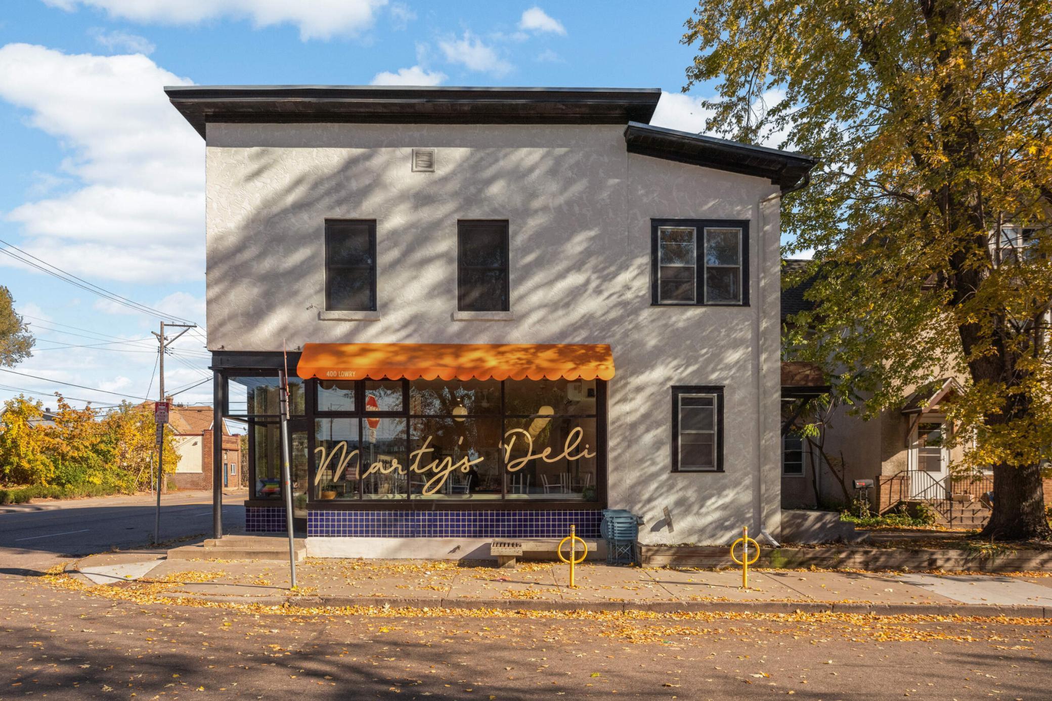 2001 University Avenue Property Photo 30