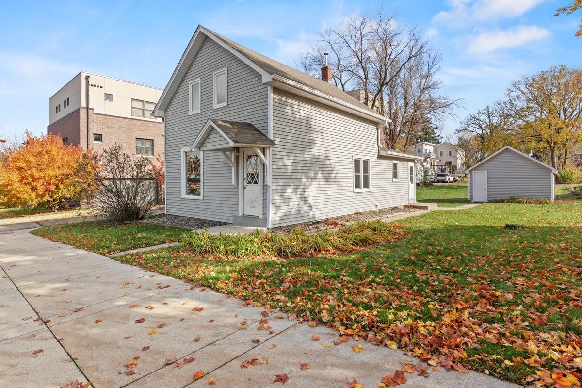 120 2nd Street Property Photo 1
