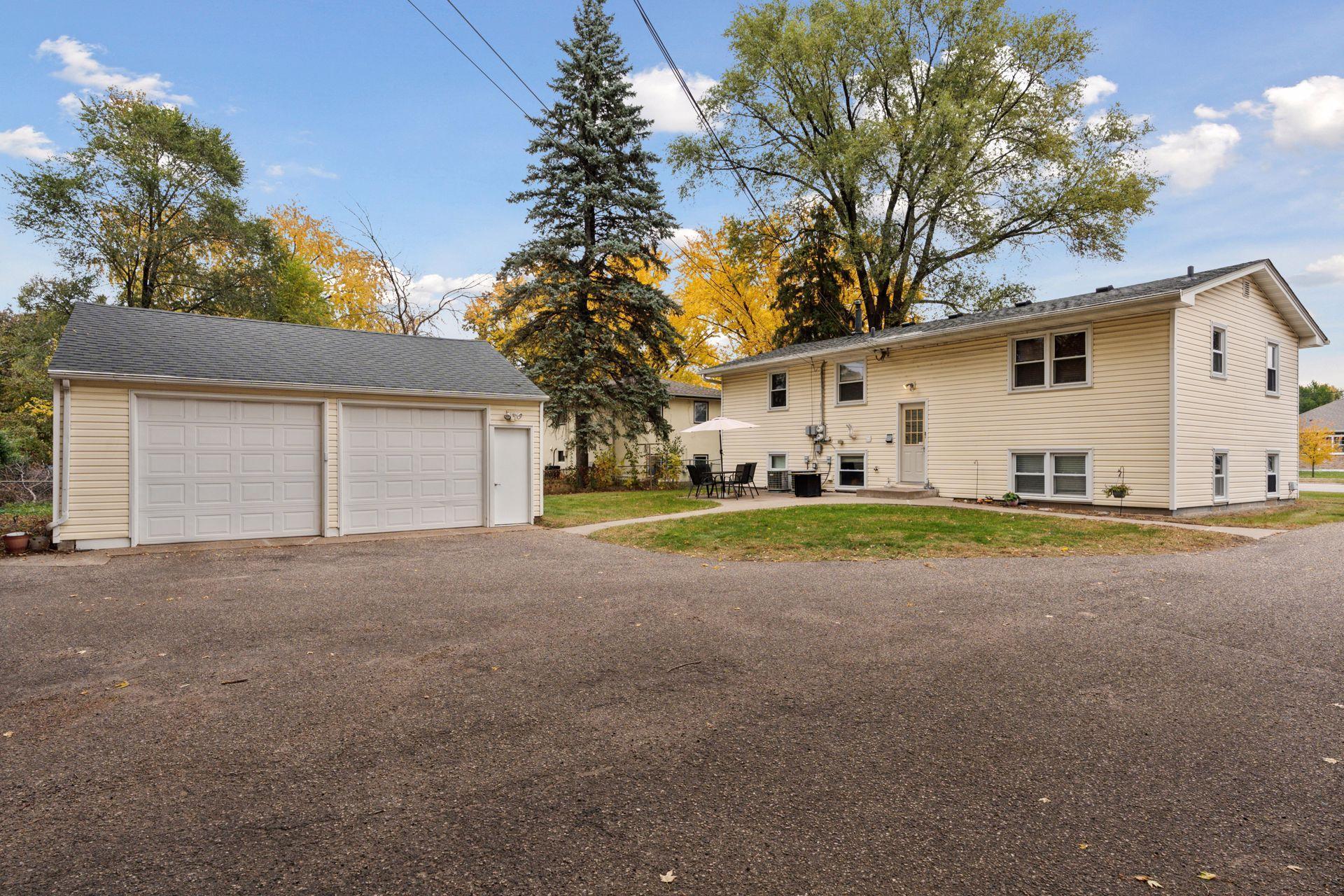 9104 Lexington Avenue Property Photo 5