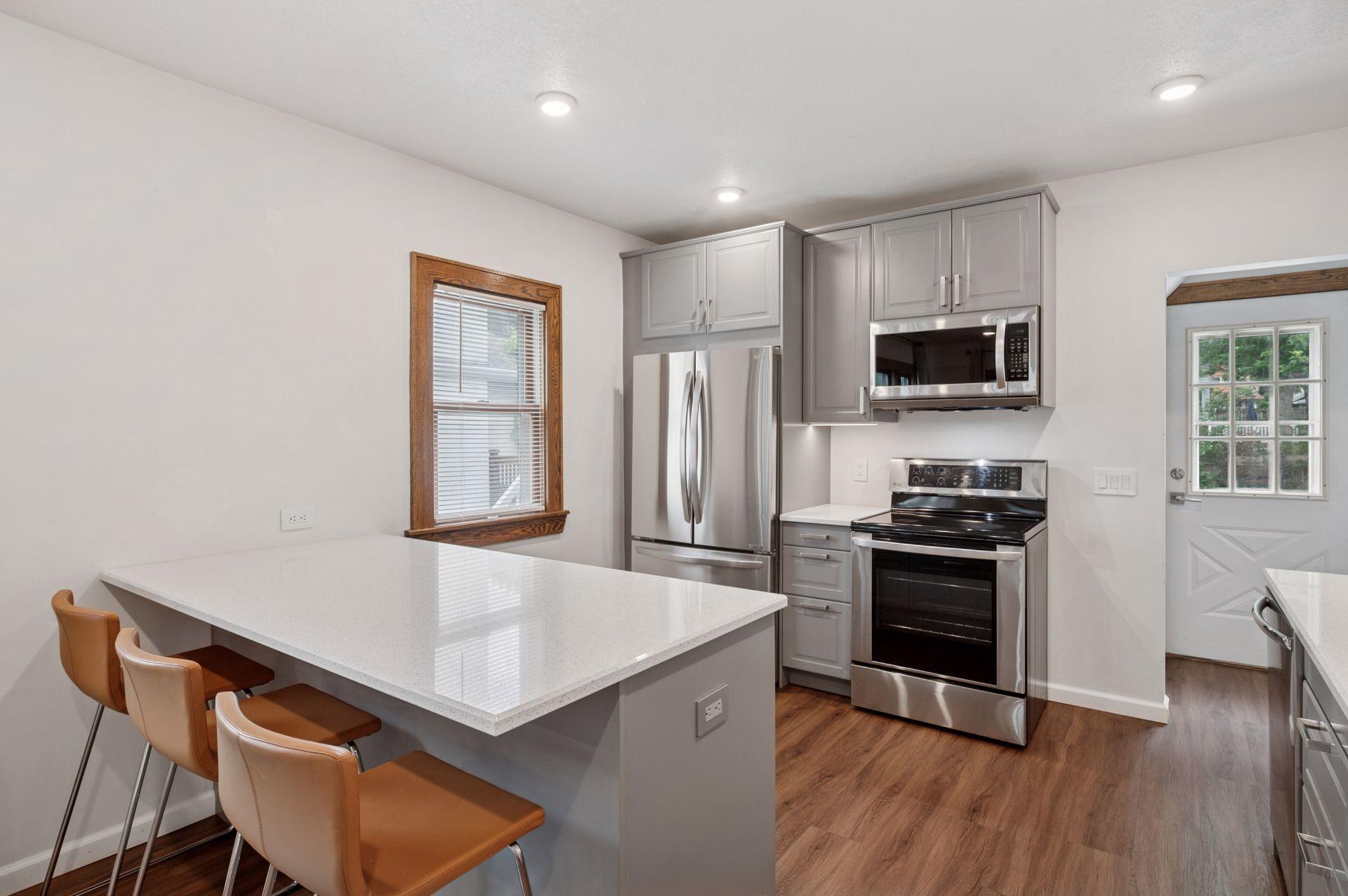 1436 Almond Avenue Property Photo 6