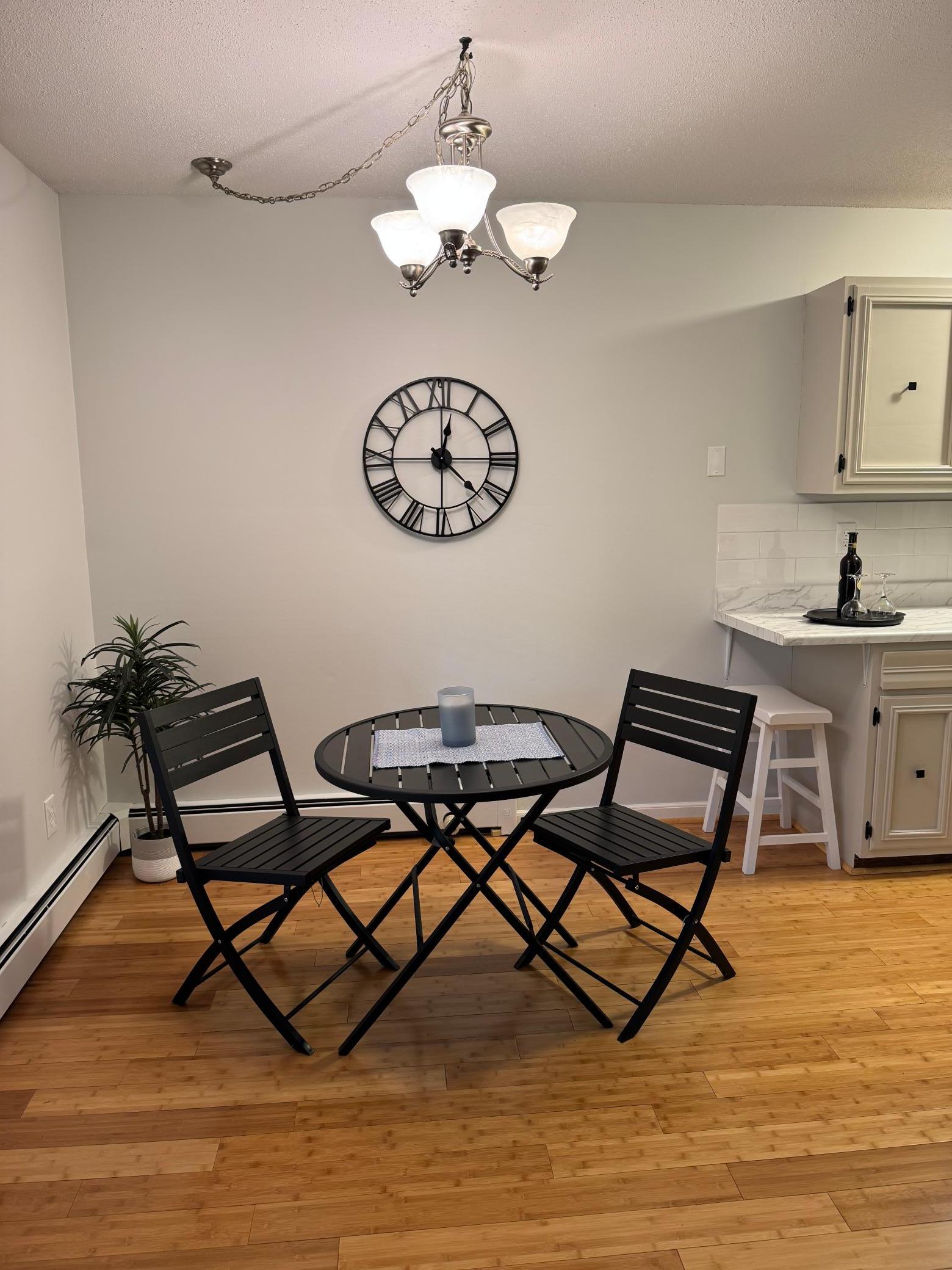 4406 Cedar Lake Road 7 Property Photo 6