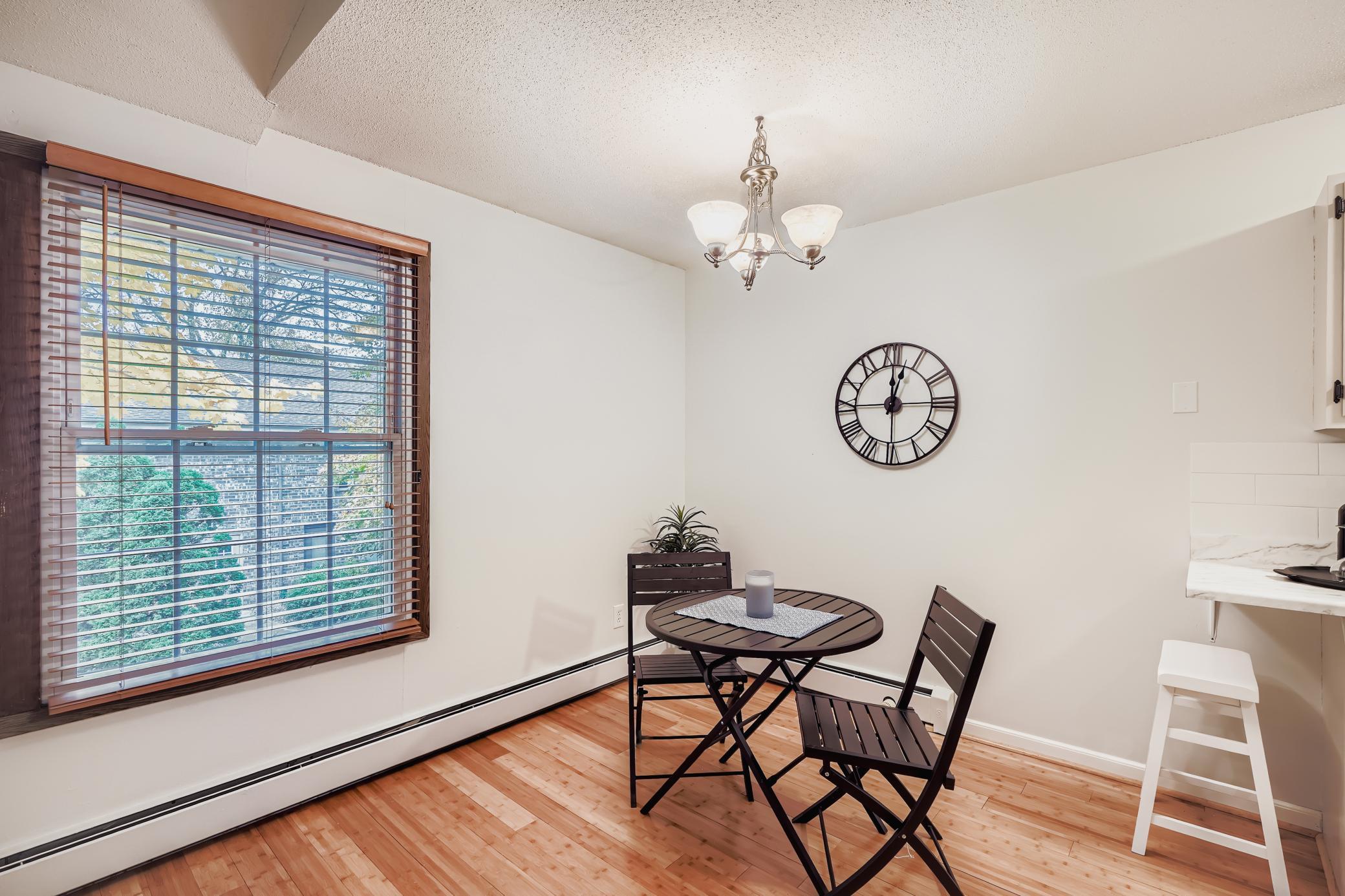 4406 Cedar Lake Road 7 Property Photo 10