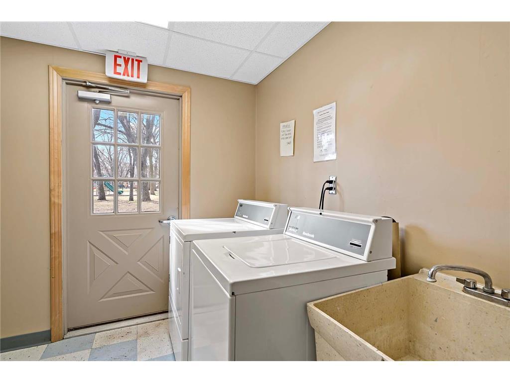 4406 Cedar Lake Road 7 Property Photo 20