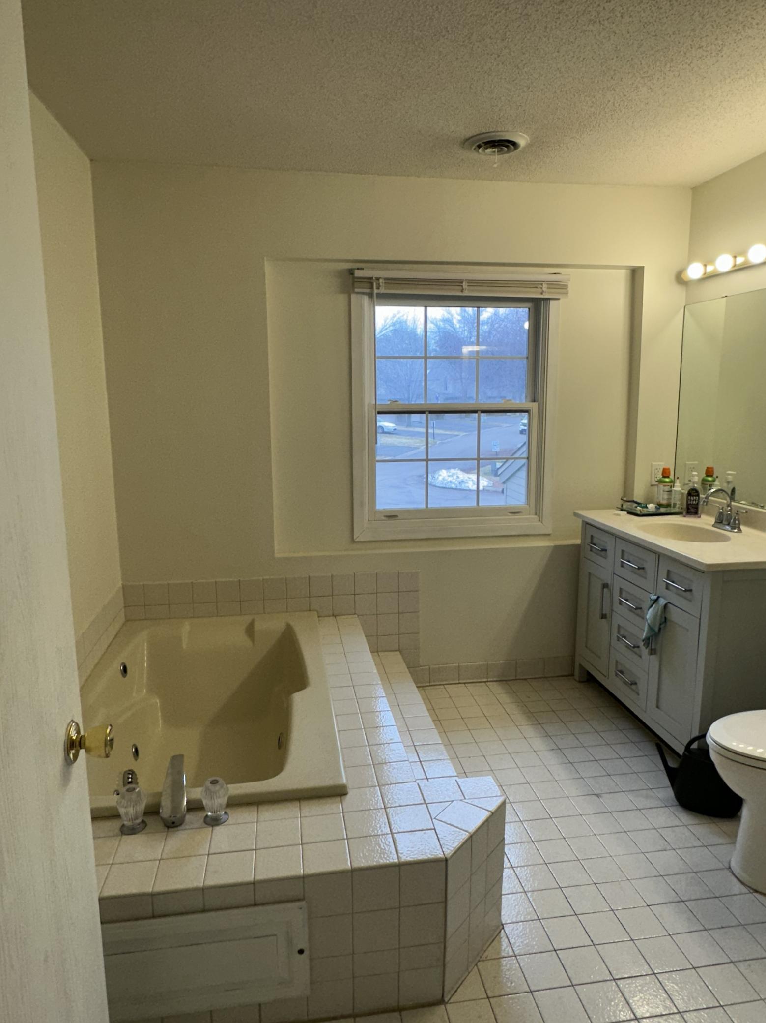 1612 Rose Hill Circle Property Photo 9
