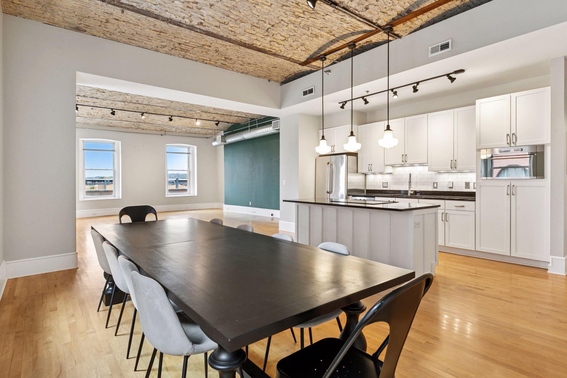 300 Wall Street 203 Property Photo 27