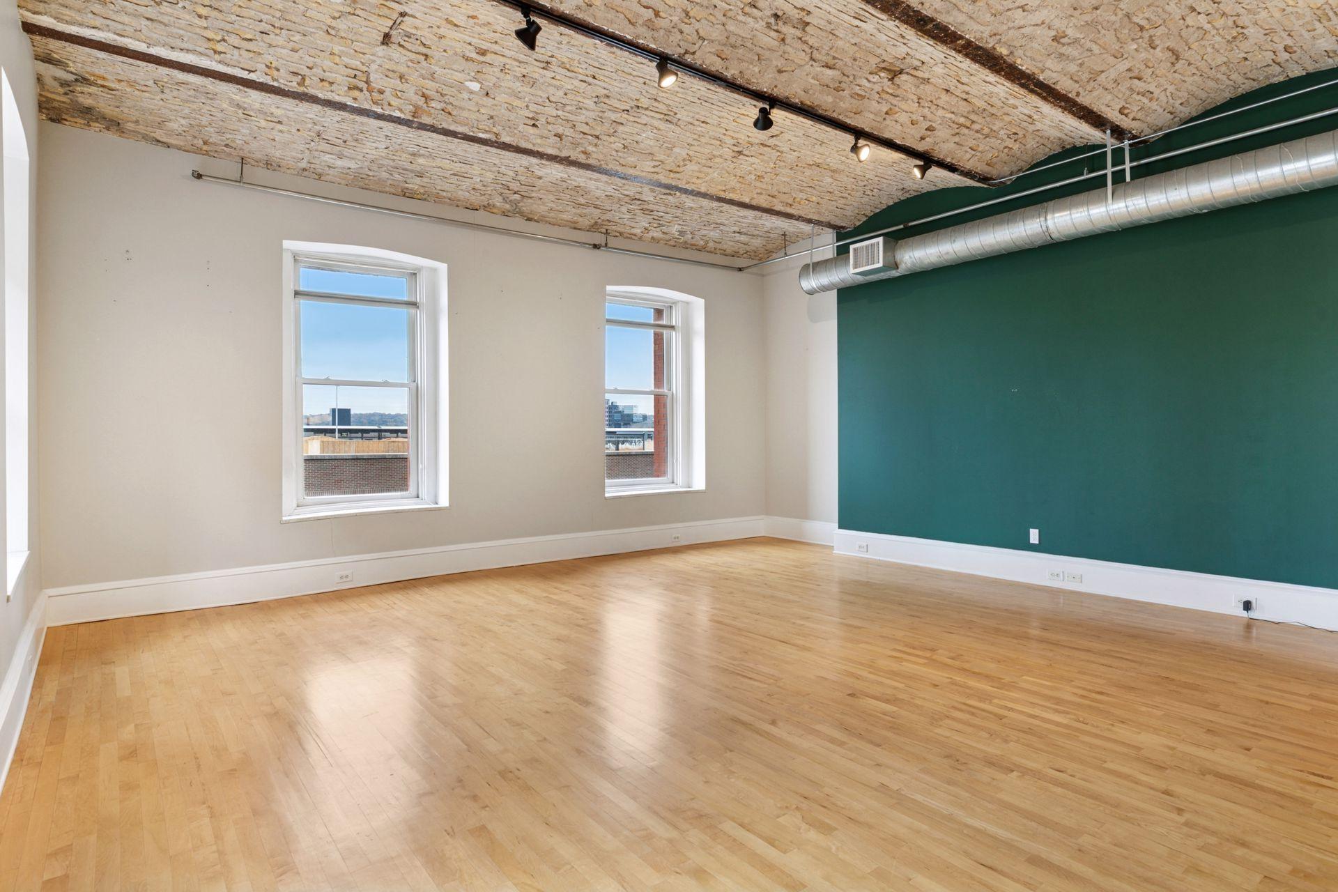300 Wall Street 203 Property Photo 28