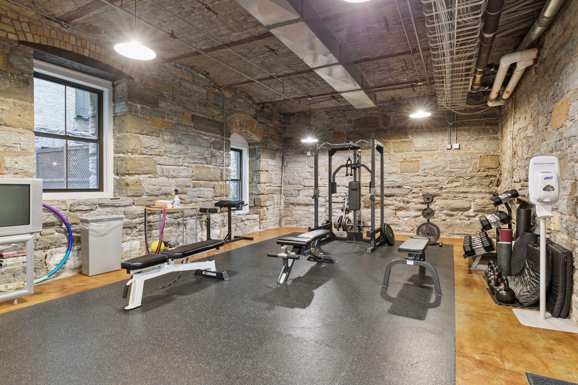 300 Wall Street 203 Property Photo 40