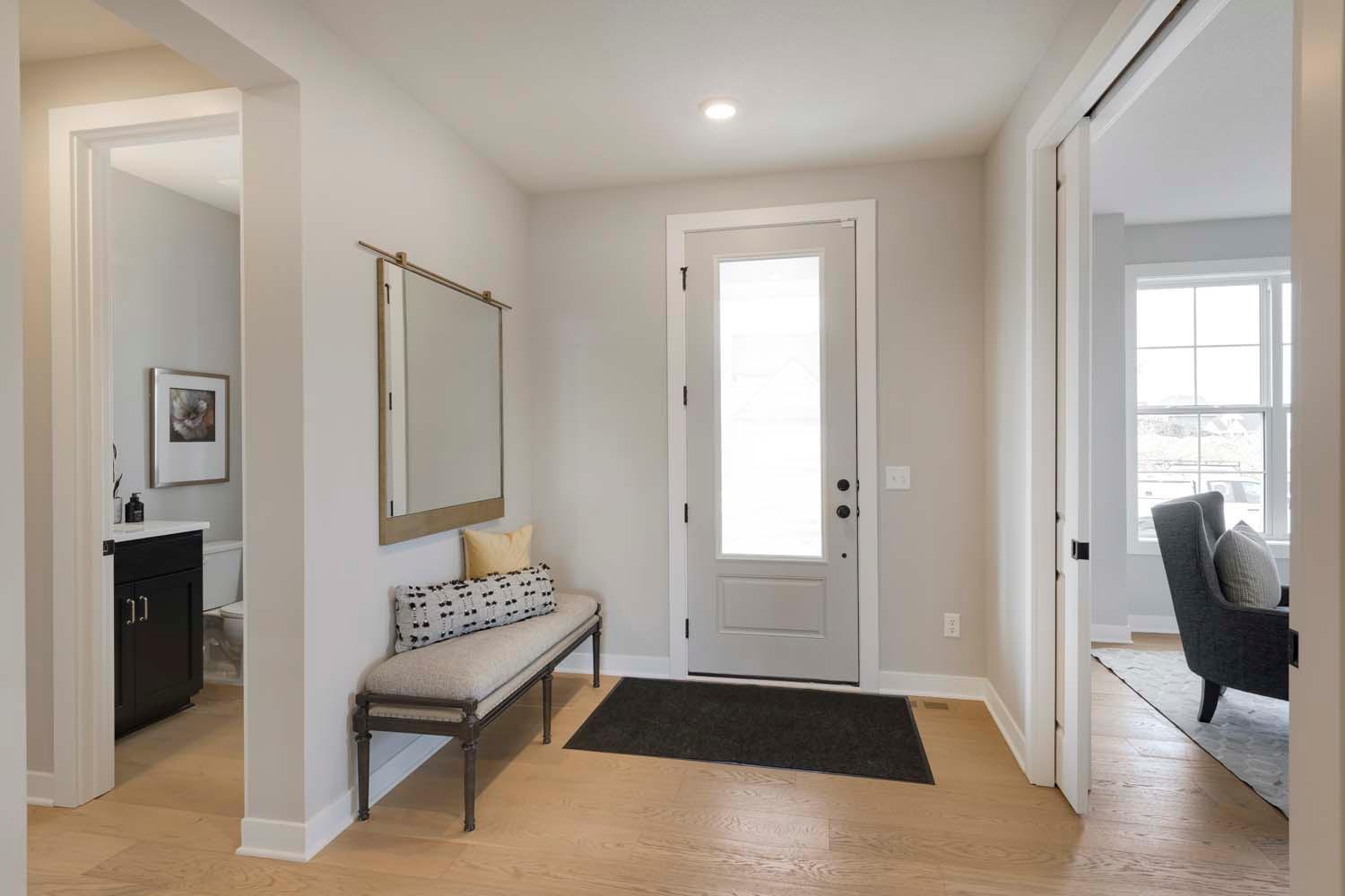 5593 Rolling Hills Parkway Property Photo 4