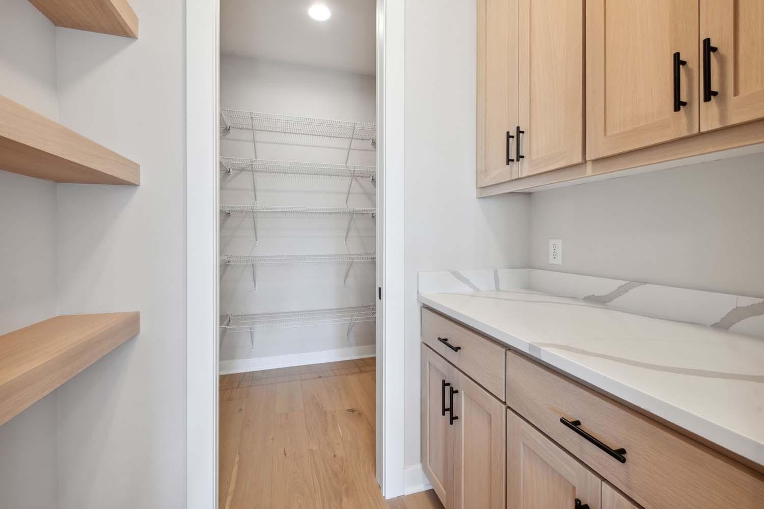 5512 Vista Trail Property Photo 13